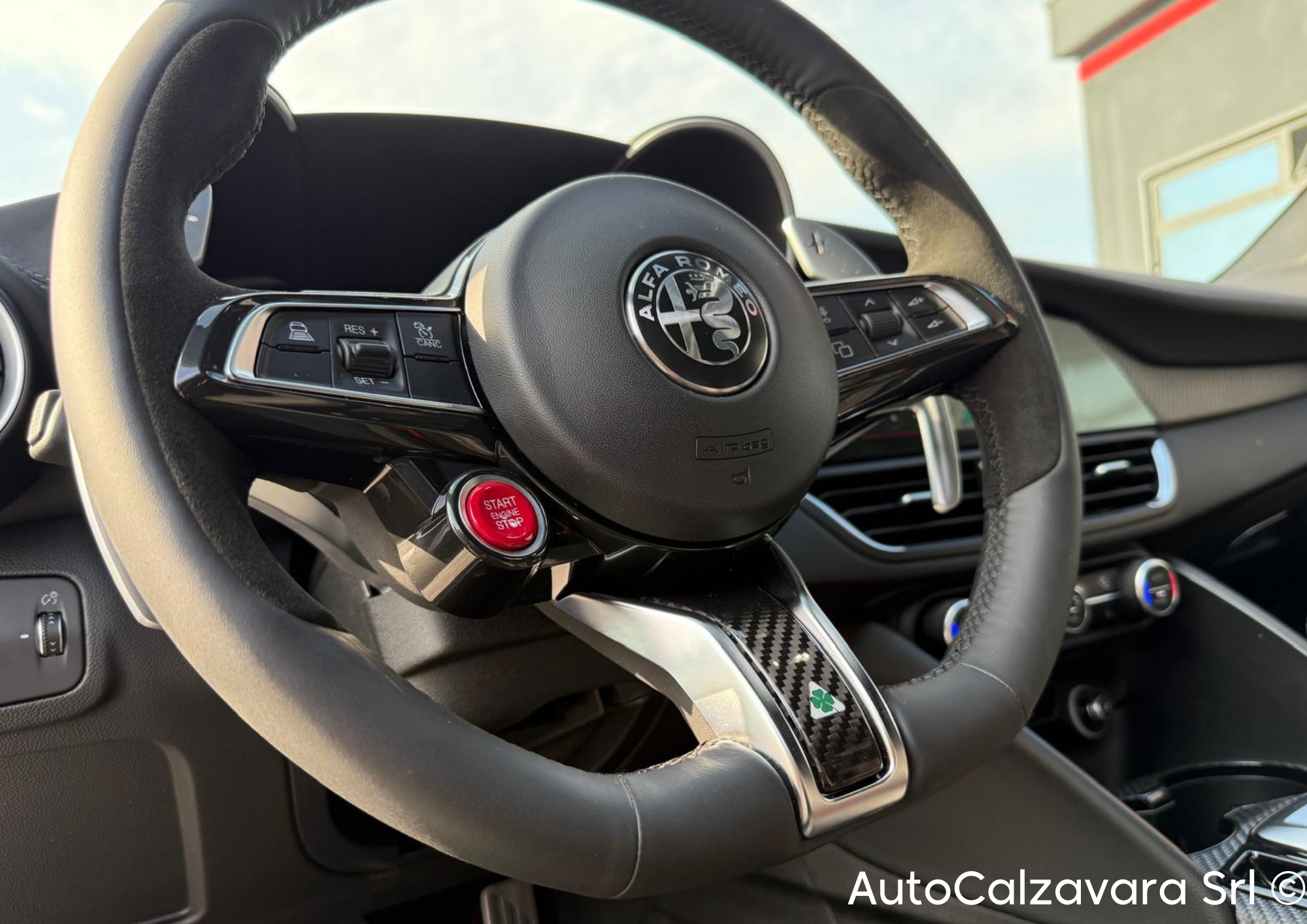 Alfa Romeo Giulia 2.9 V6 Bi-Turbo AT8 Quadrifoglio / BLU MISANO / R7689787