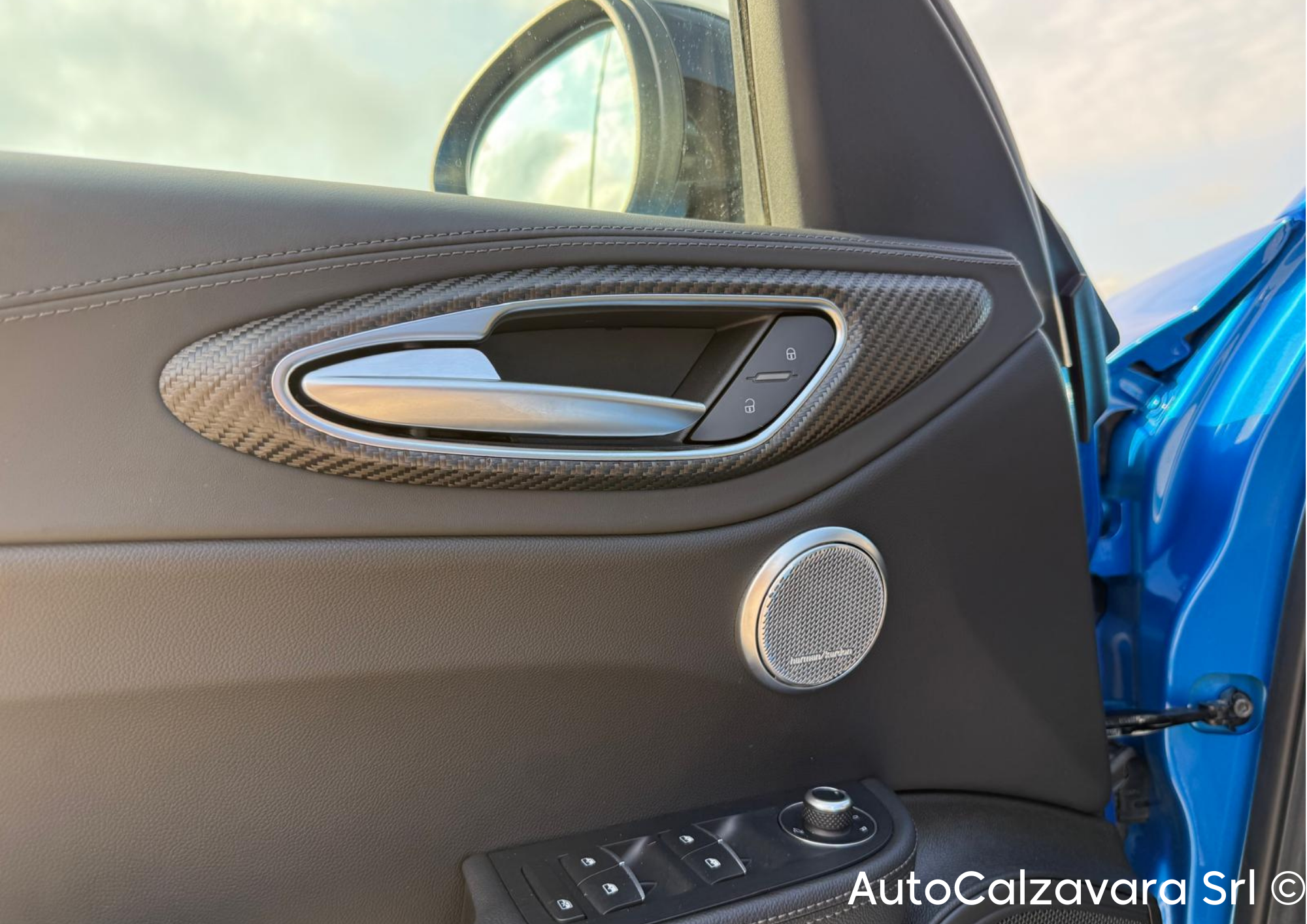 Alfa Romeo Giulia 2.9 V6 Bi-Turbo AT8 Quadrifoglio / BLU MISANO / R7689787