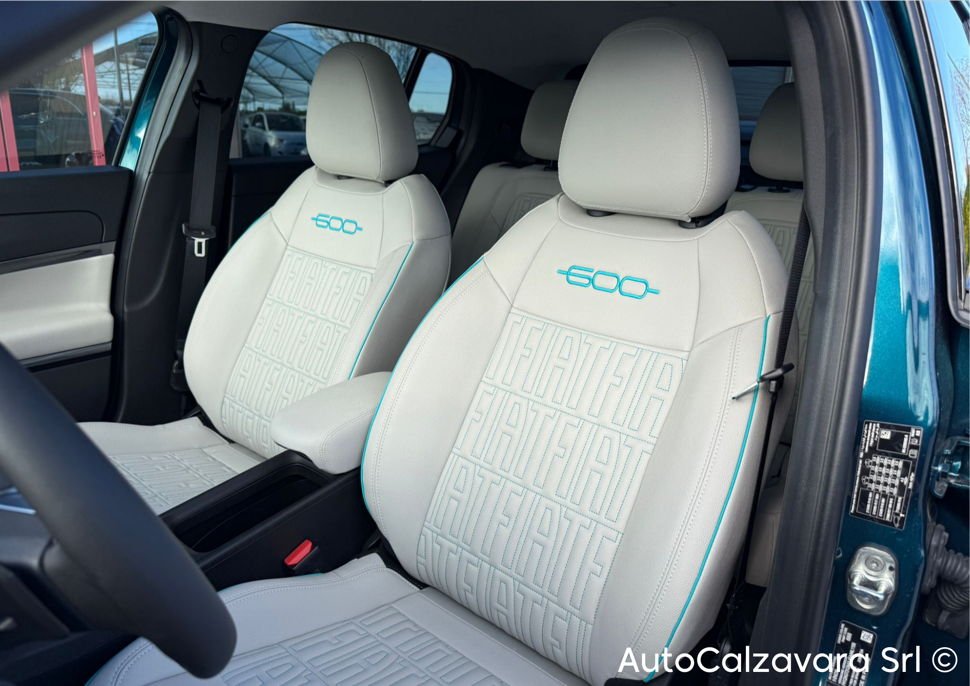 Fiat 600 Hybrid 110 CV DCT MHEV La Prima II / VERDE MARE / HA139FX