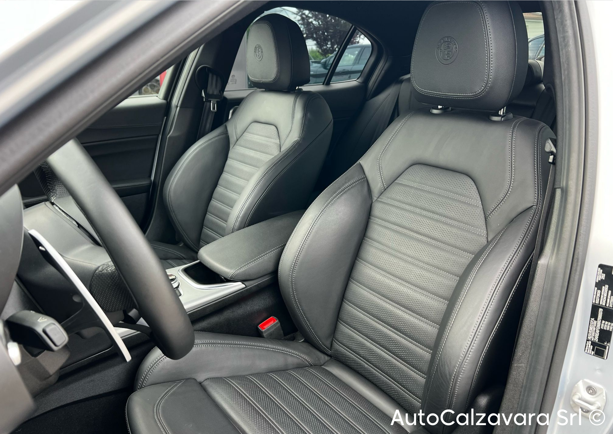 Alfa Romeo Giulia 2.0 Turbo 280 CV AT8 AWD Q4 Veloce / PERLA LUNARE / R7686147