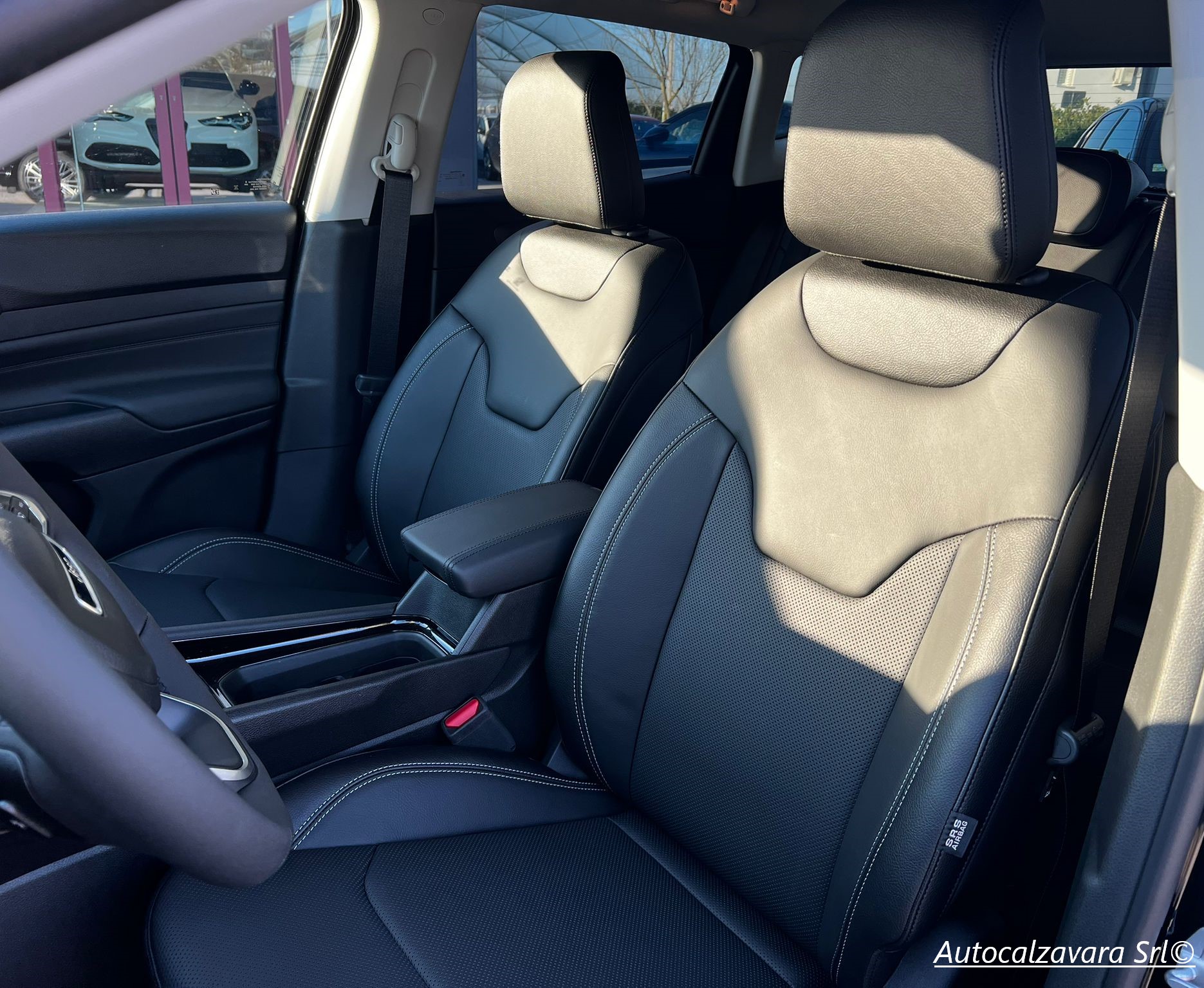 Jeep Compass 1.5 Turbo T4 130 CV MHEV 2WD Summit / SOLID BLACK / GW038CT