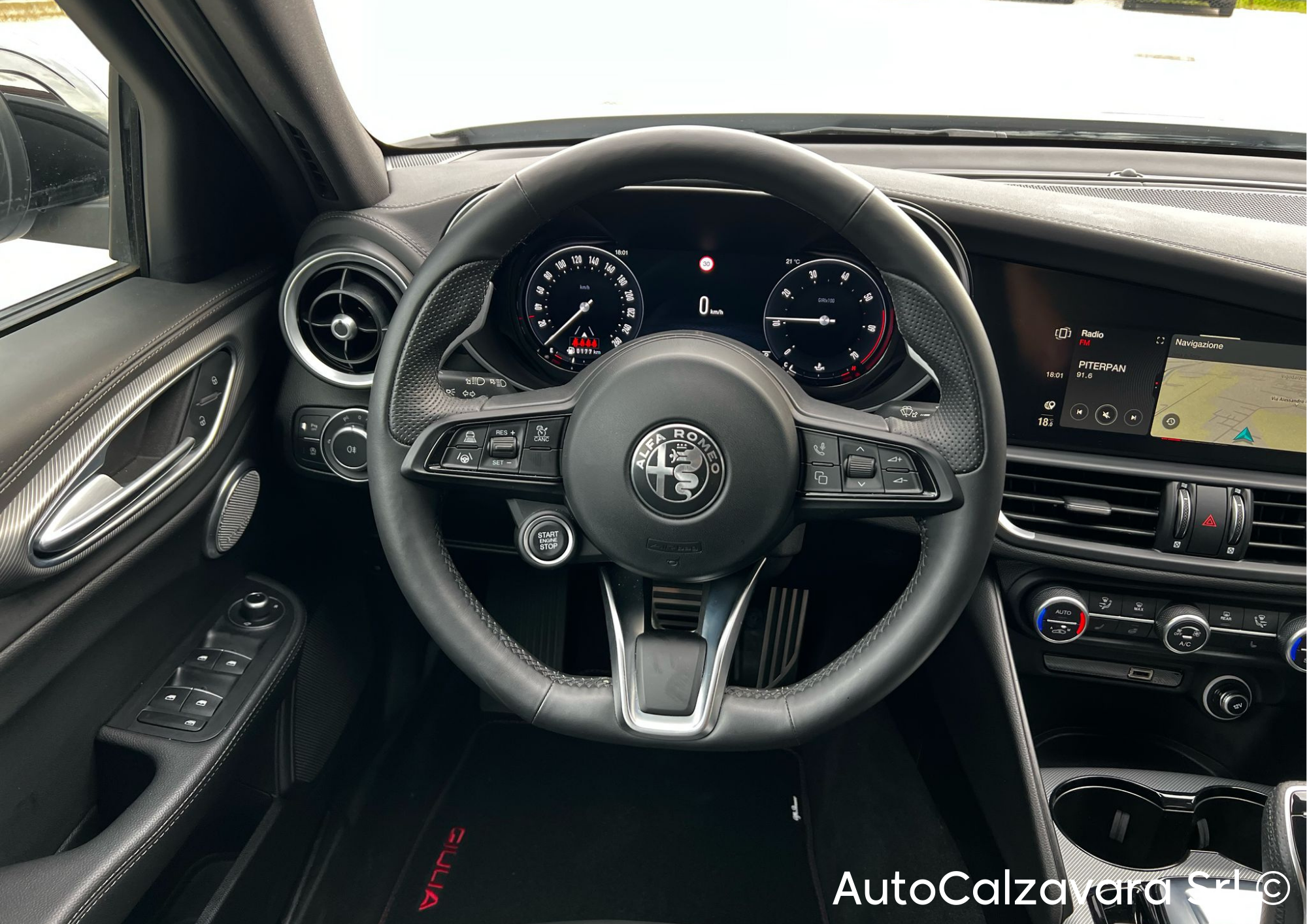 Alfa Romeo Giulia 2.0 Turbo 280 CV AT8 AWD Q4 Veloce / PERLA LUNARE / R7686147