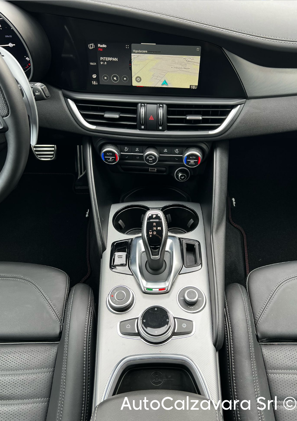 Alfa Romeo Giulia 2.0 Turbo 280 CV AT8 AWD Q4 Veloce / PERLA LUNARE / R7686147