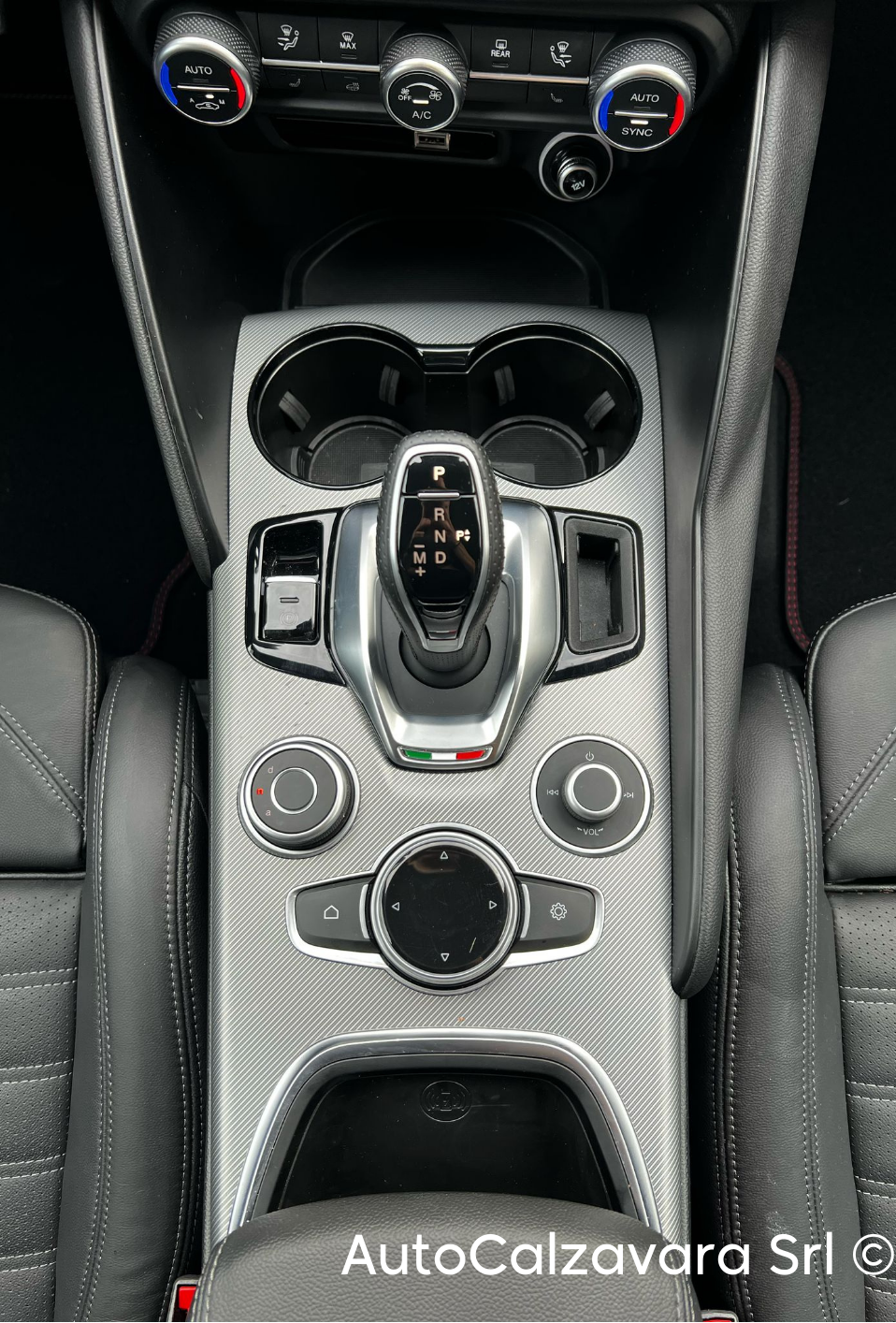 Alfa Romeo Giulia 2.0 Turbo 280 CV AT8 AWD Q4 Veloce / PERLA LUNARE / R7686147