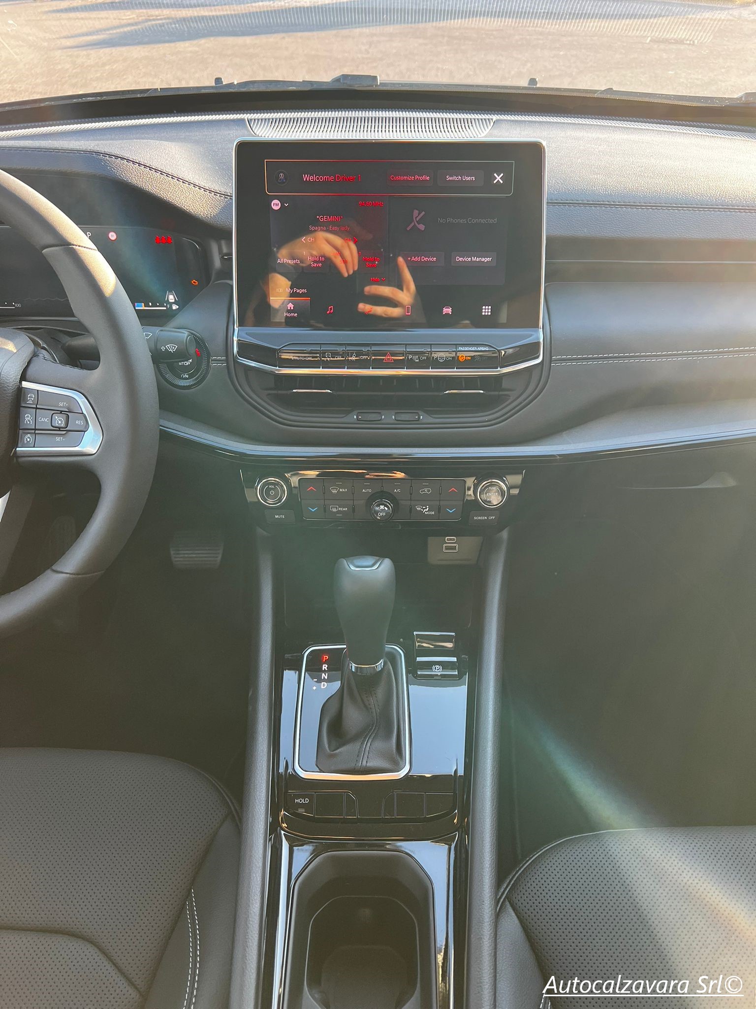 Jeep Compass 1.5 Turbo T4 130 CV MHEV 2WD Summit / SOLID BLACK / GW038CT