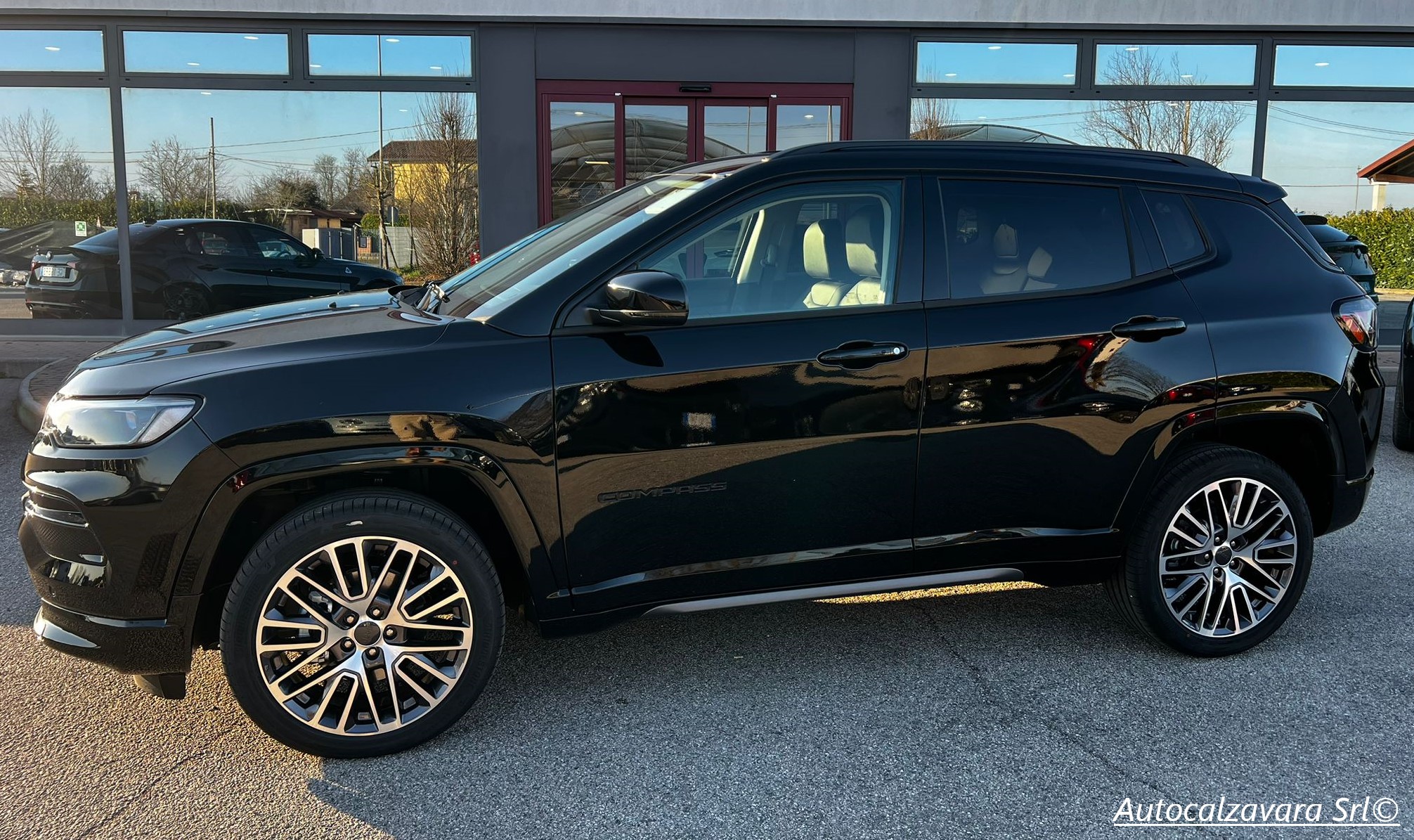 Jeep Compass 1.5 Turbo T4 130 CV MHEV 2WD Summit / SOLID BLACK / GW038CT
