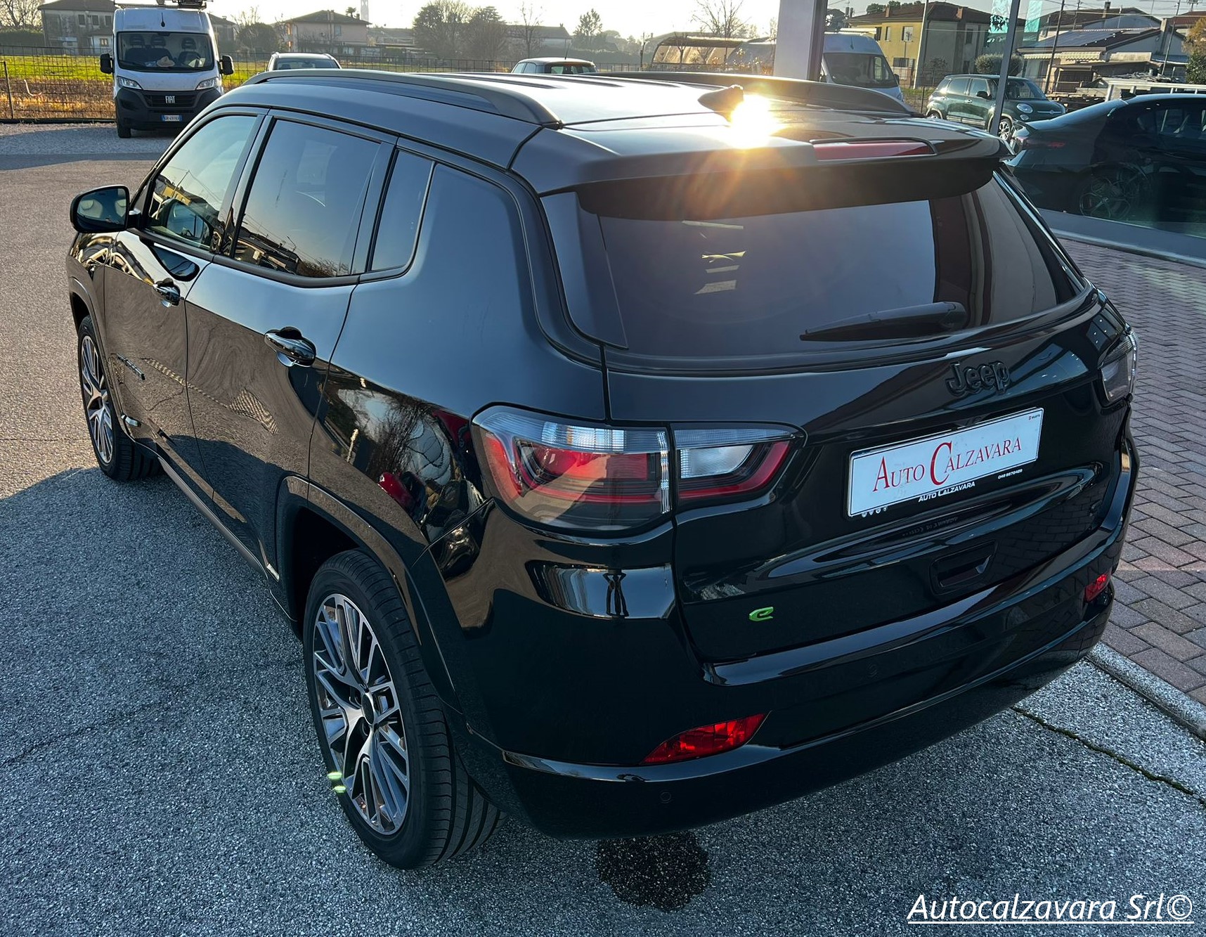 Jeep Compass 1.5 Turbo T4 130 CV MHEV 2WD Summit / SOLID BLACK / GW038CT