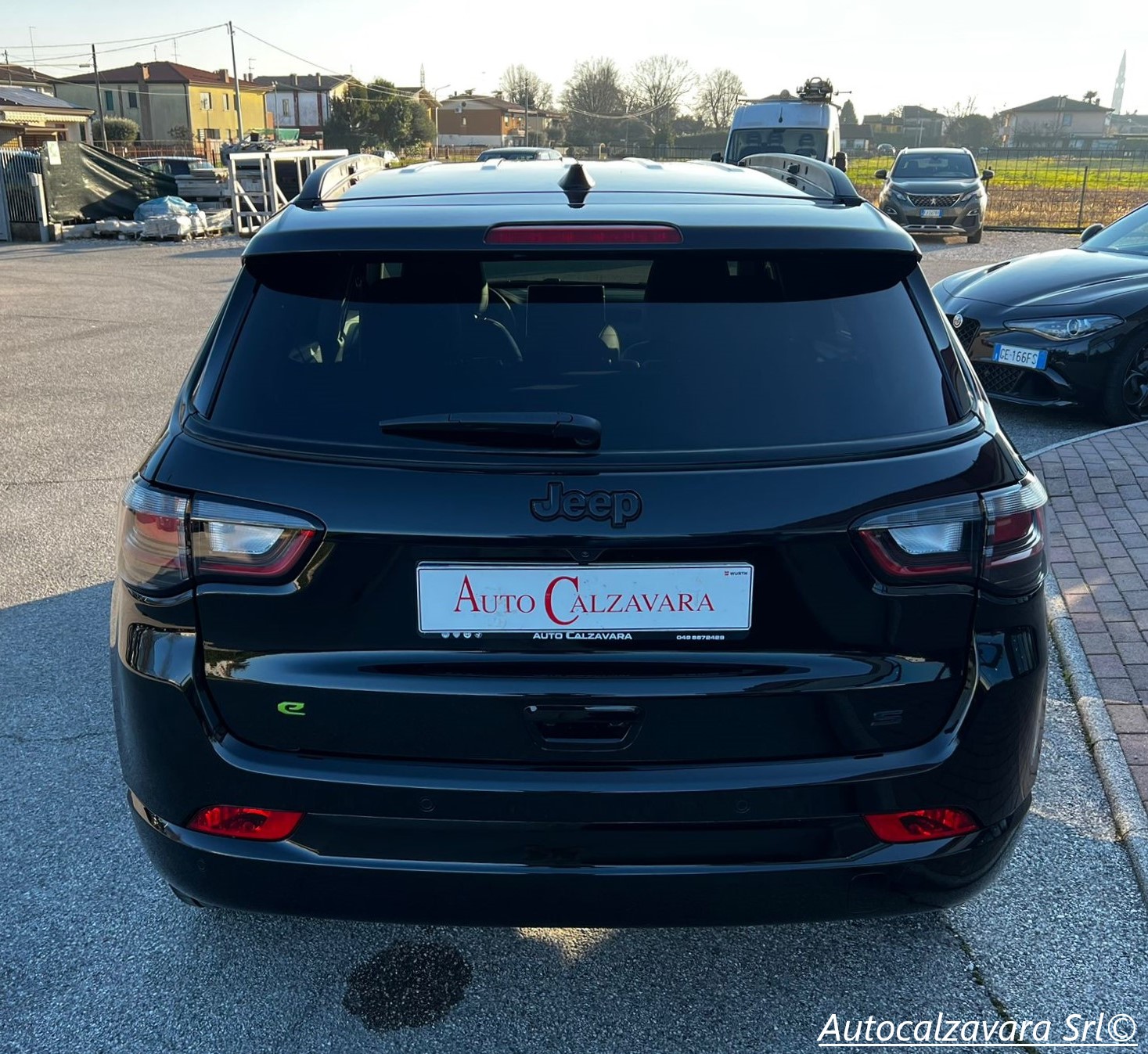 Jeep Compass 1.5 Turbo T4 130 CV MHEV 2WD Summit / SOLID BLACK / GW038CT