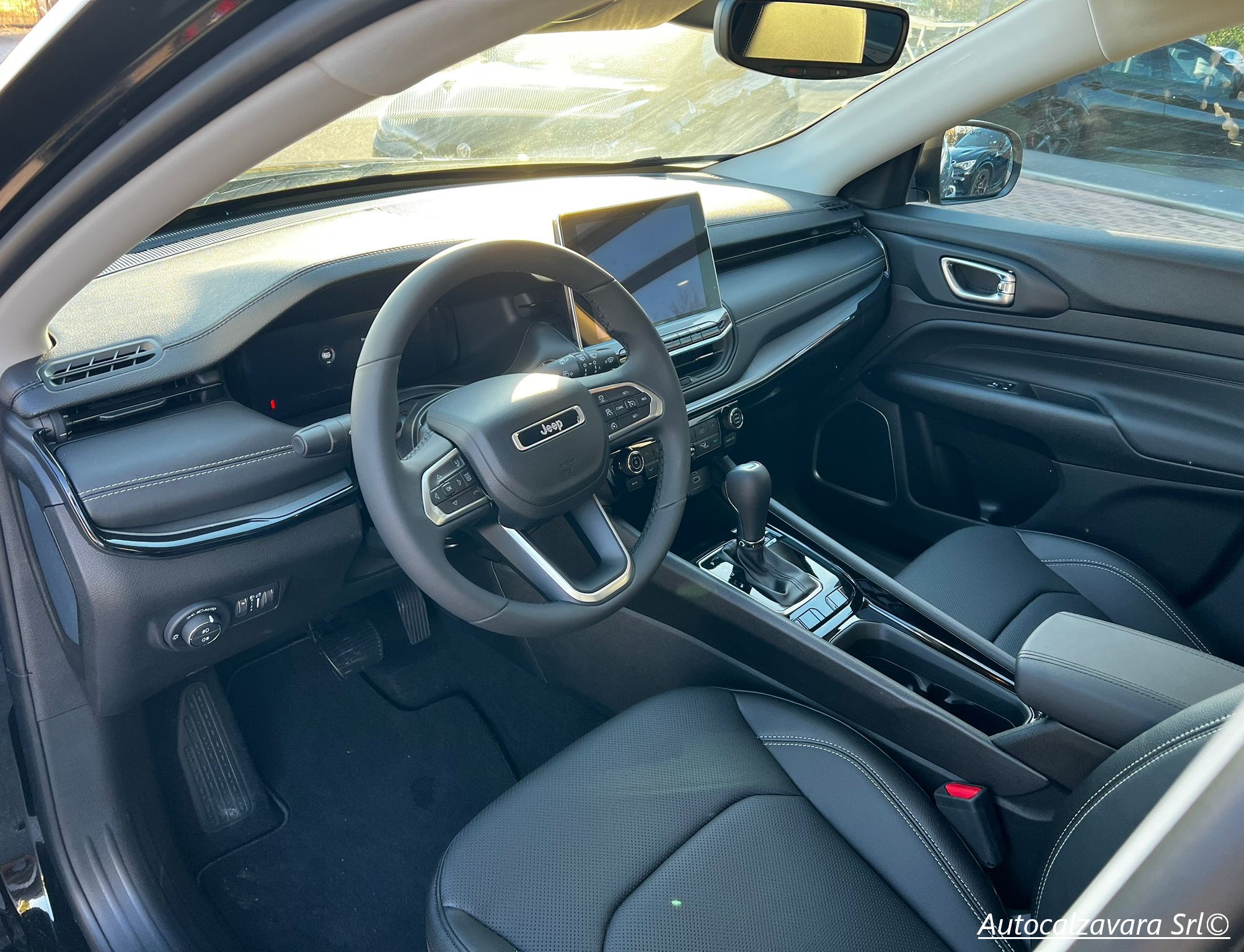 Jeep Compass 1.5 Turbo T4 130 CV MHEV 2WD Summit / SOLID BLACK / GW038CT