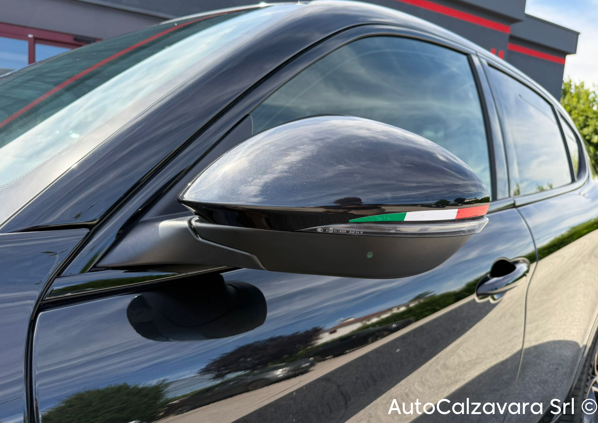 Alfa Romeo Stelvio 2.2 Turbodiesel 210 CV AT8 Q4 Intensa / NERO VULCANO / R7E03557