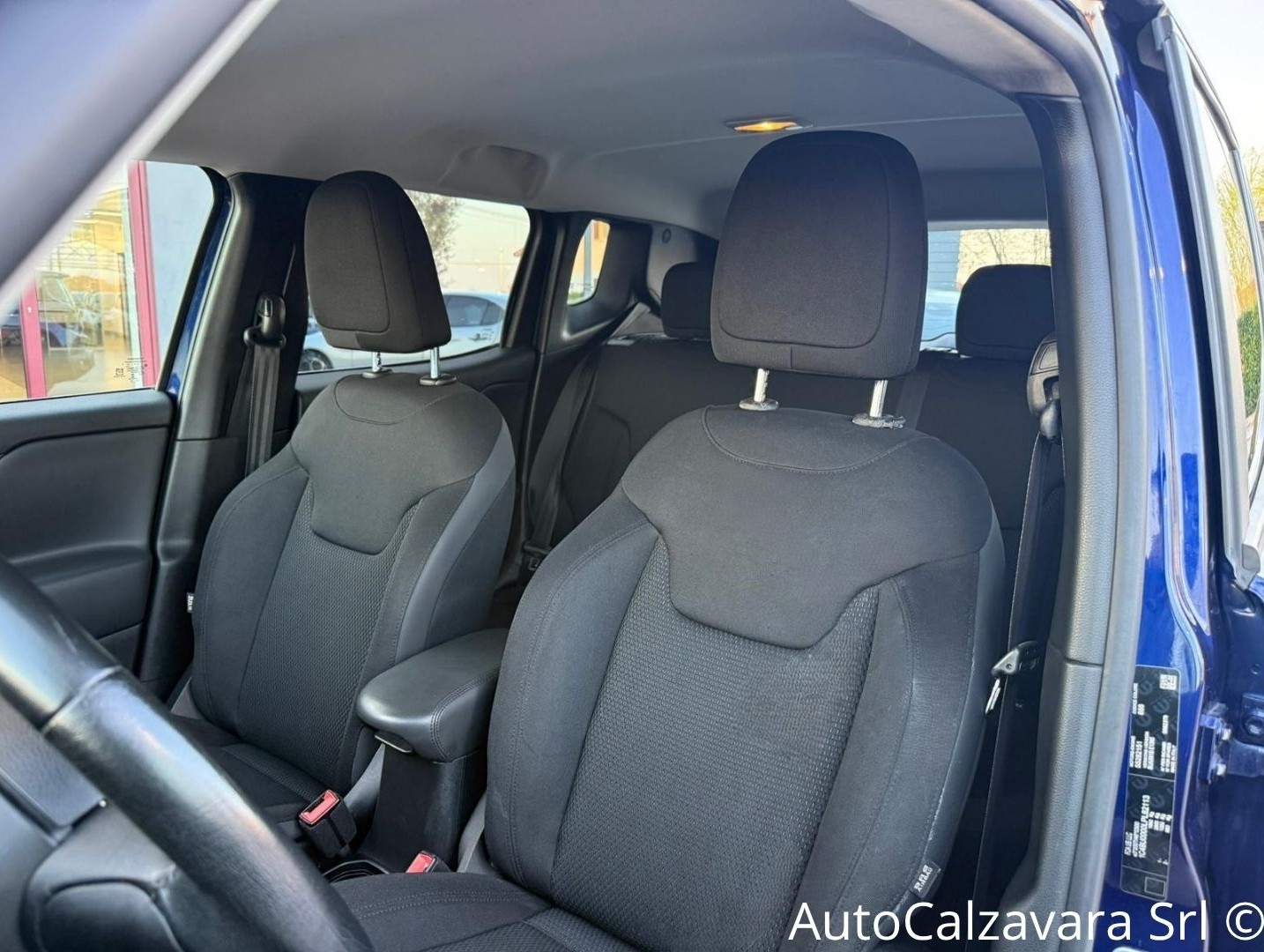 Jeep Renegade 1.0 T3 Night Eagle / BLACK CLEAR COAT / GA451LD