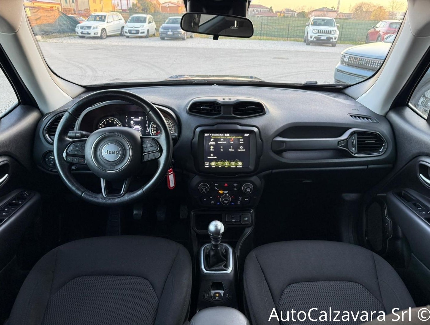 Jeep Renegade 1.0 T3 Night Eagle / BLACK CLEAR COAT / GA451LD