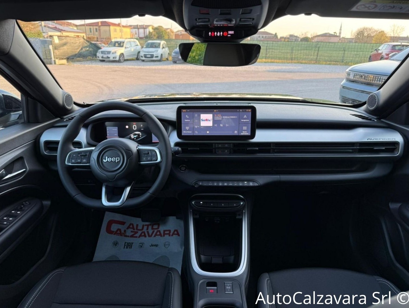 Jeep Avenger 1.2 Turbo 110 CV MHEV Altitude / NERO VULCANO / HC571KM