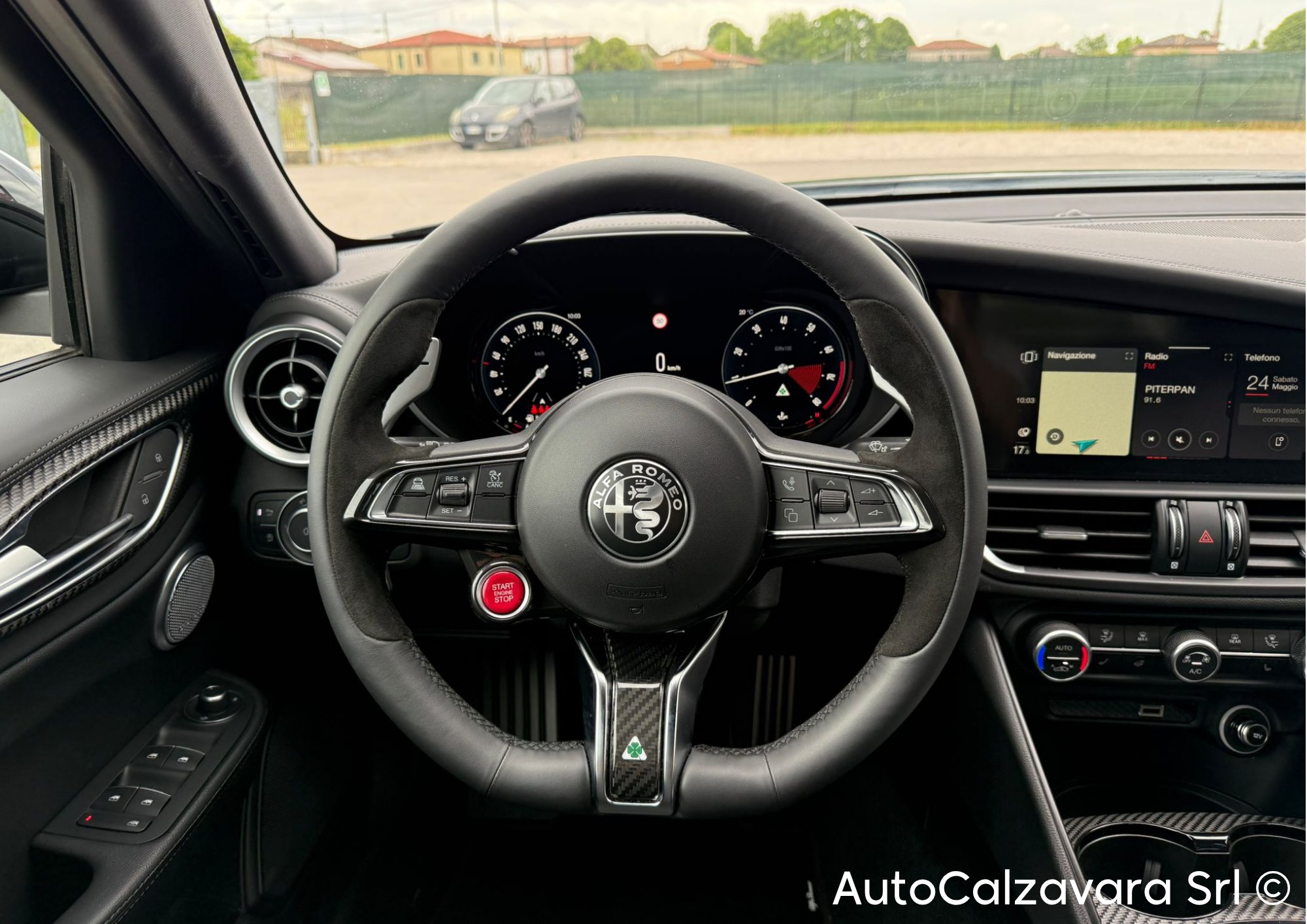 Alfa Romeo Giulia 2.9 V6 Bi-Turbo AT8 Quadrifoglio / NERO VULCANO / R7691018