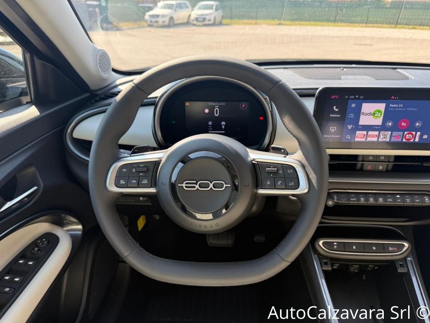 Fiat 600 Hybrid 100 CV DCT MHEV La Prima / NERO CINEMA / GY485CV