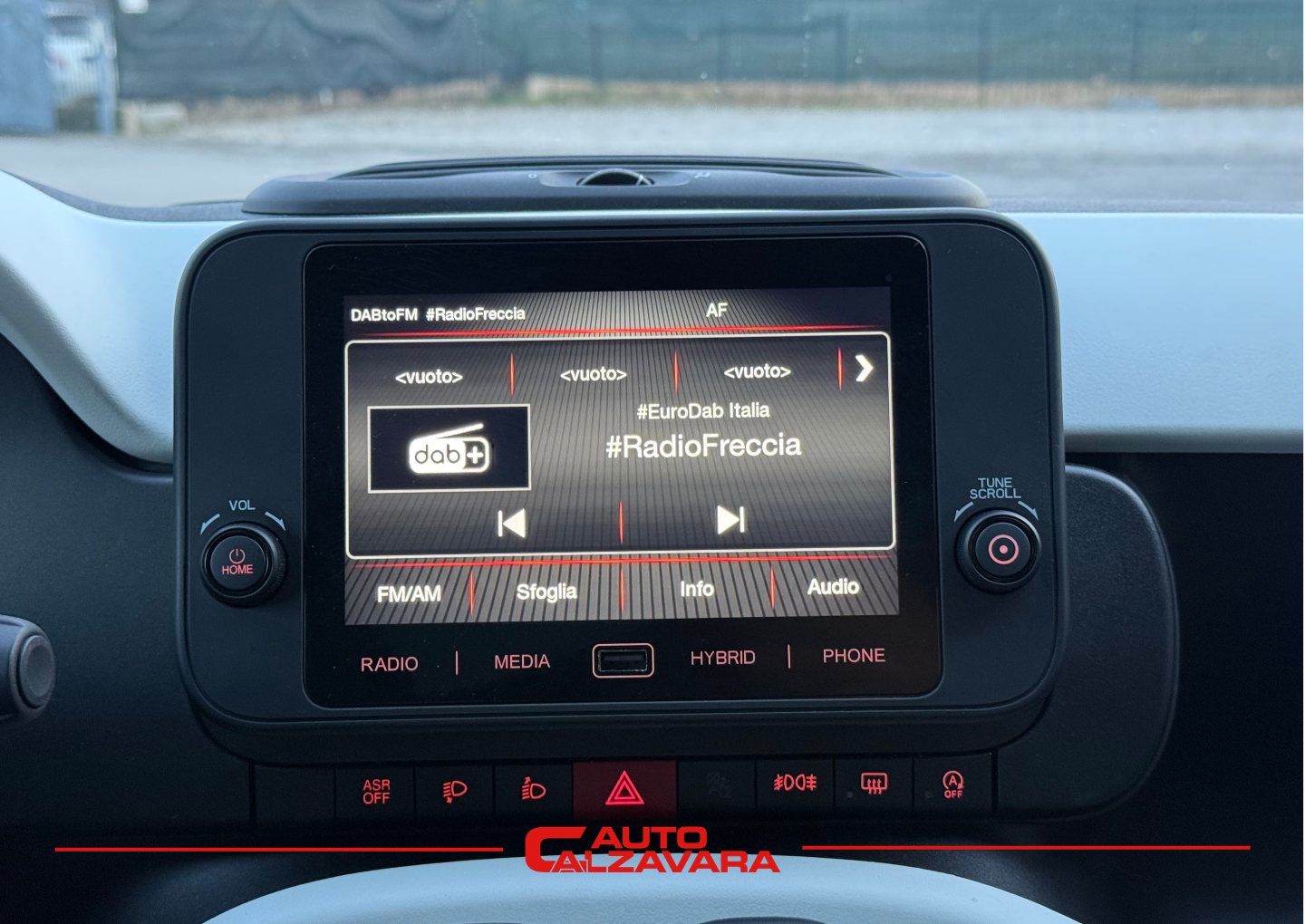 Fiat Panda Cross 1.0 FireFly S&S Hybrid / VERDE FORESTA / GY627XP