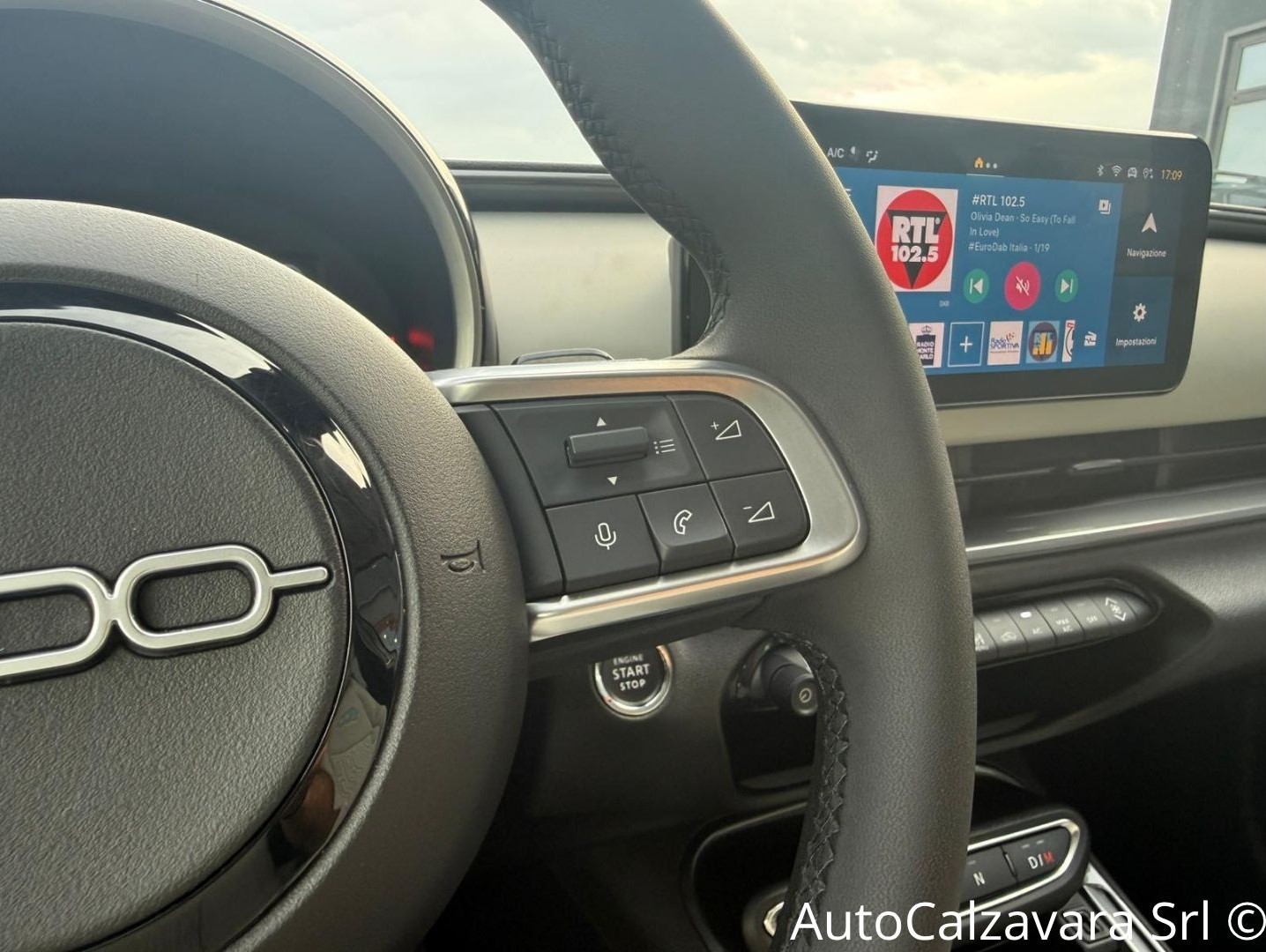 Fiat 600 Hybrid 100 CV DCT MHEV La Prima / CREMA CAPUCCINO / GY469CV