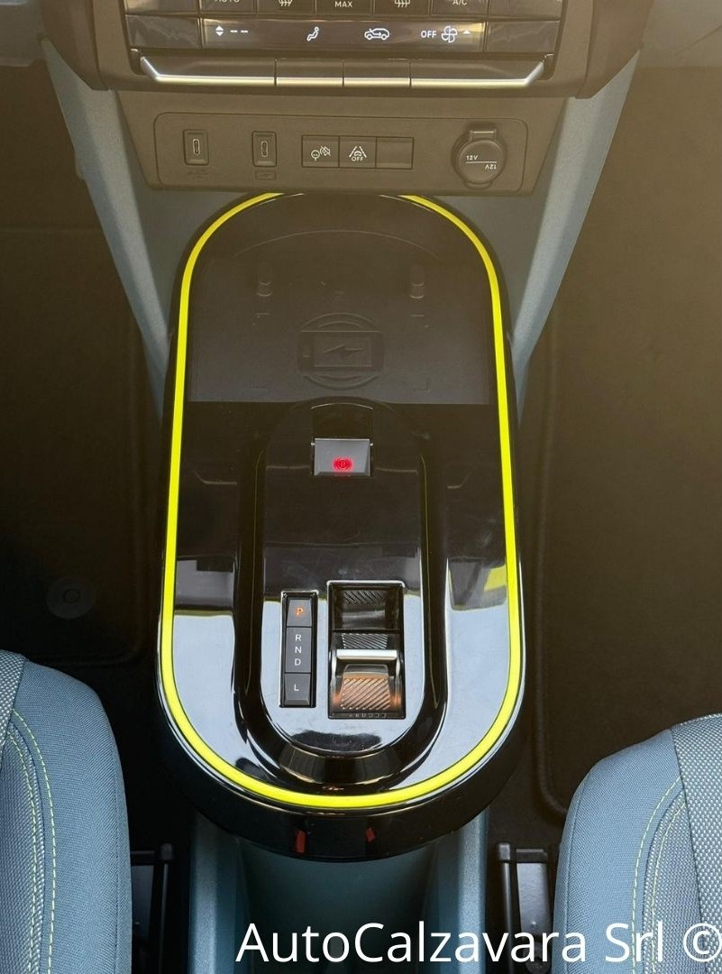 Fiat Grande Panda 1.2 Hybrid 100 CV S&S La Prima / BLU LAGO / SZA18451