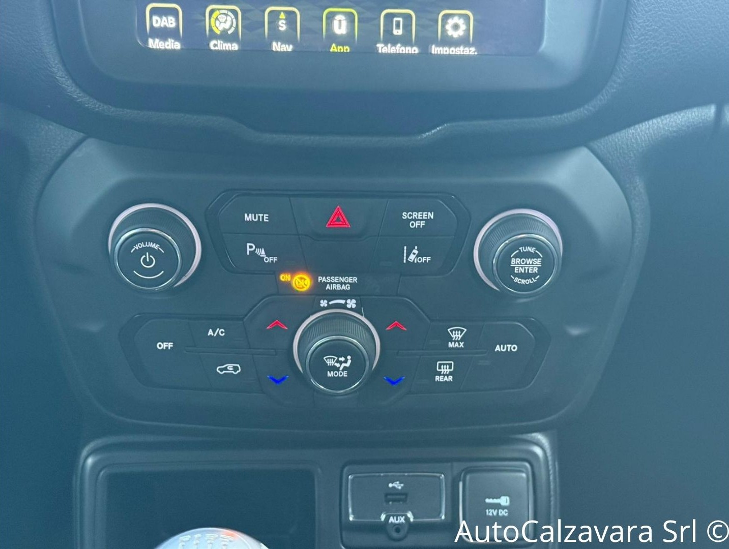 Jeep Renegade 1.0 T3 Night Eagle / BLACK CLEAR COAT / GA451LD