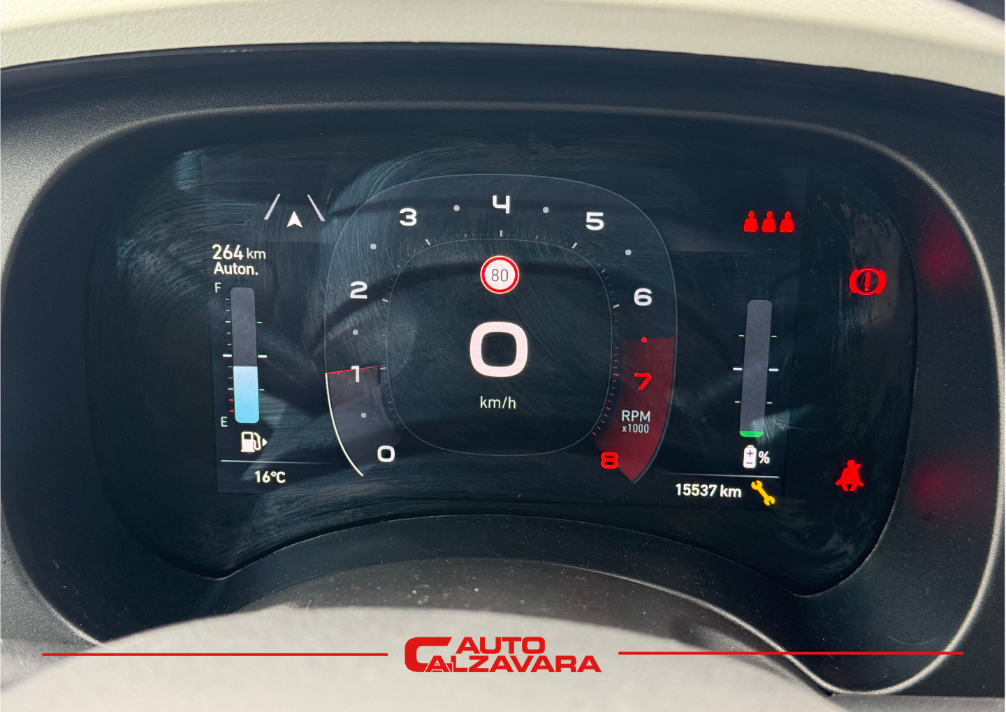 Fiat Panda Cross 1.0 FireFly S&S Hybrid / NERO CINEMA / GZ685BR