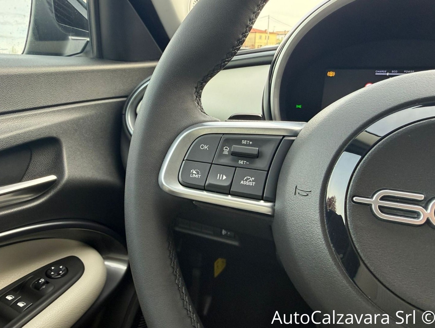 Fiat 600 Hybrid 100 CV DCT MHEV La Prima / AZZURRO ACQUA / GY632CV