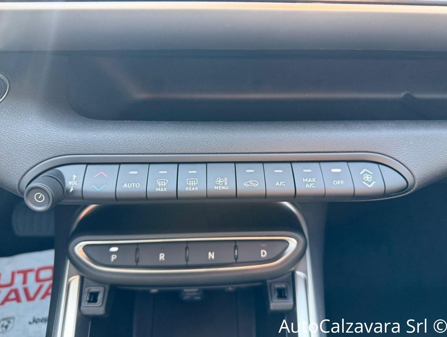 Jeep Avenger 1.2 Turbo 110 CV MHEV Altitude / GRIGIO STORM / HC950PY