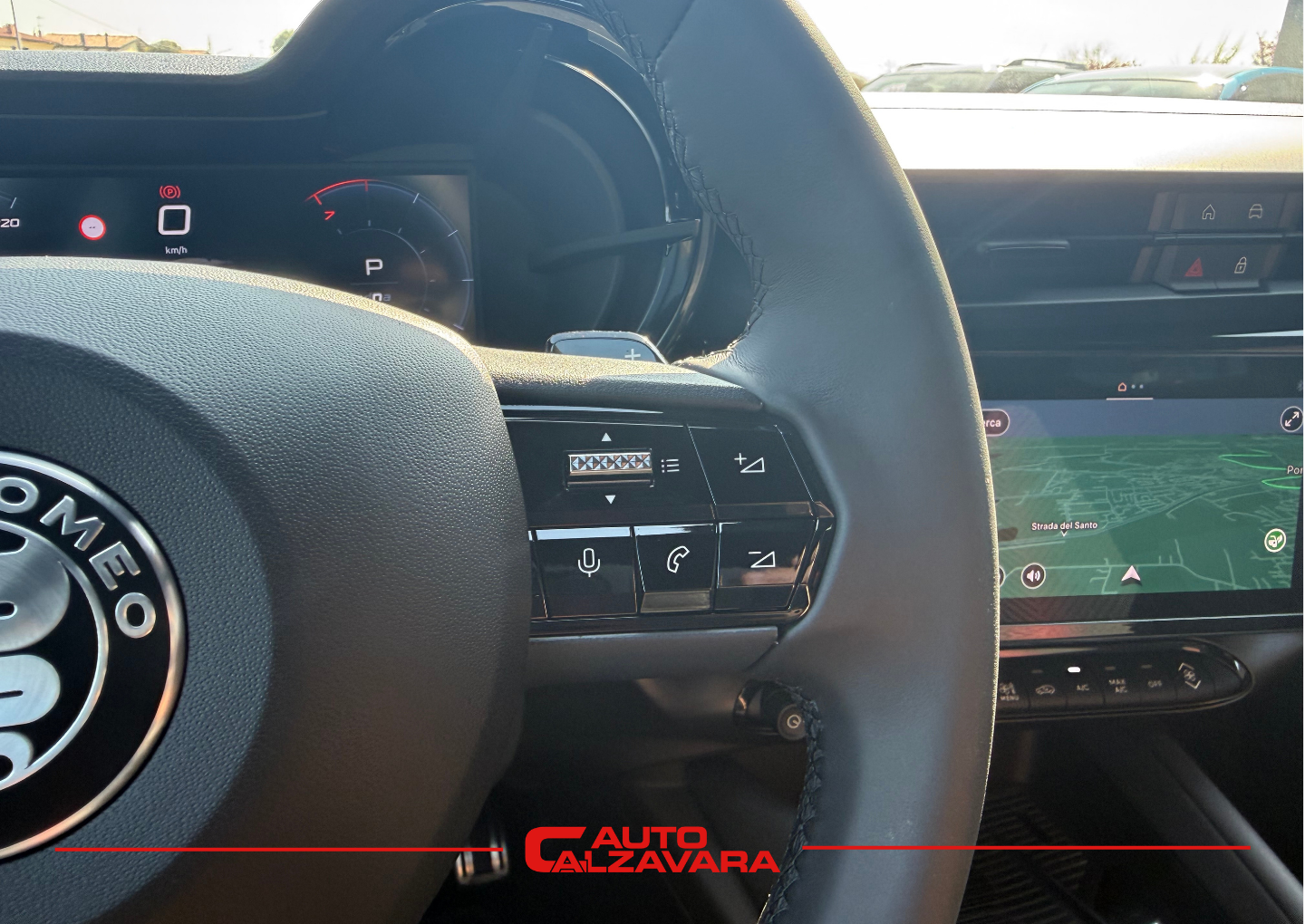 Alfa Romeo Junior 1.2 145 CV Hybrid eDCT6 Speciale / MARFIL SCALA AVORIO / RJA33524