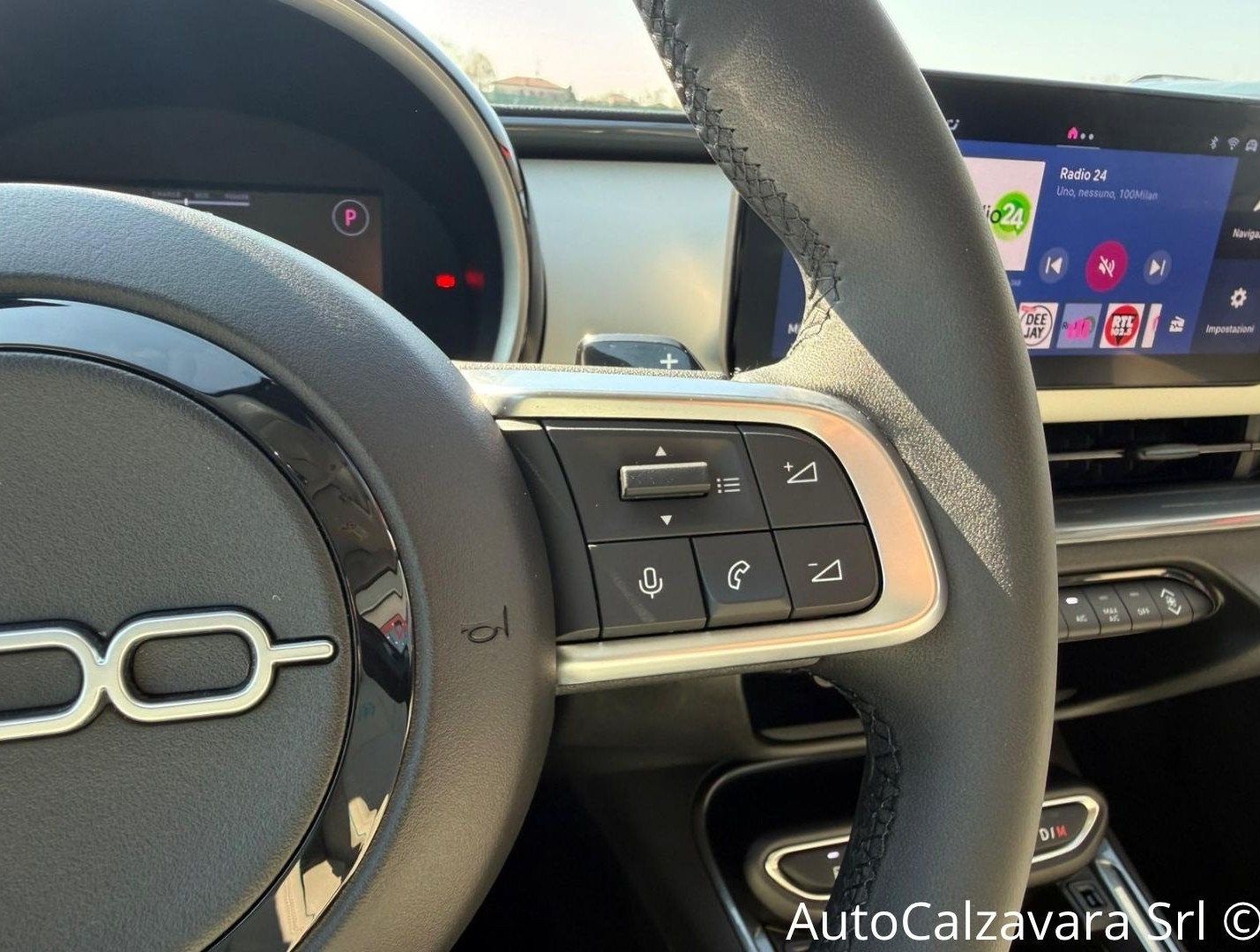 Fiat 600 Hybrid 100 CV DCT MHEV La Prima / NERO CINEMA / GY485CV