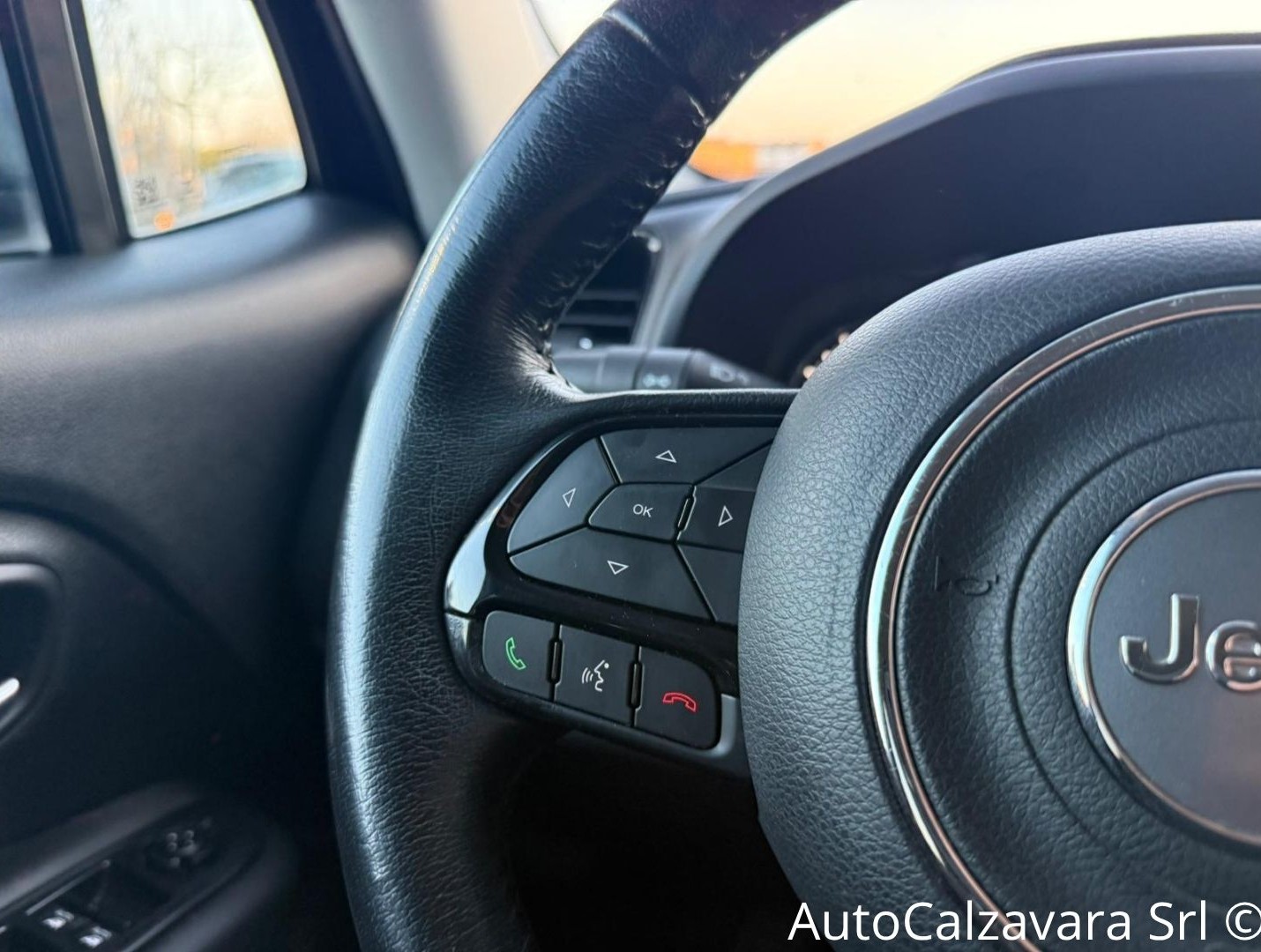 Jeep Renegade 1.0 T3 Night Eagle / BLACK CLEAR COAT / GA451LD