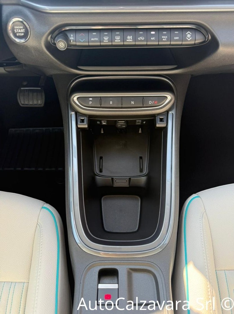 Fiat 600 Hybrid 100 CV DCT MHEV La Prima / NERO CINEMA / GY485CV