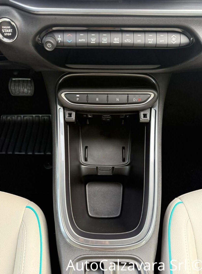 Fiat 600 Hybrid 100 CV DCT MHEV La Prima / AZZURRO ACQUA / GY632CV