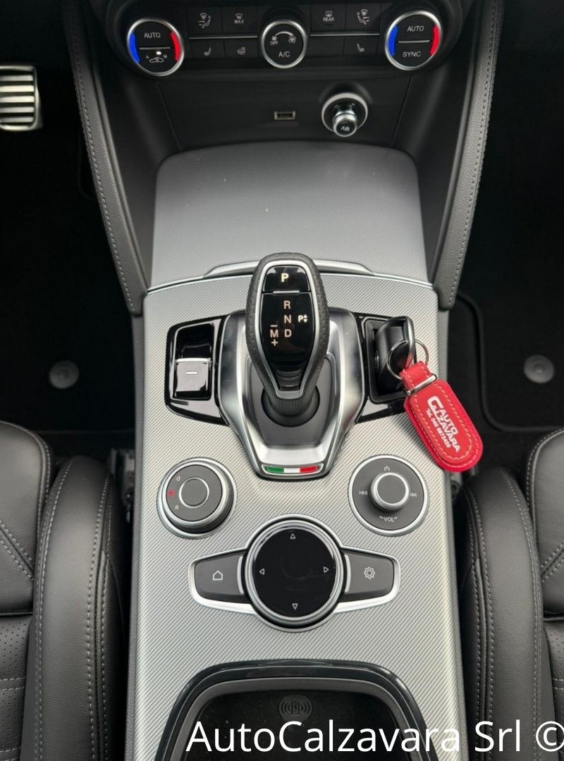 Alfa Romeo Stelvio 2.2 Turbodiesel 210 CV AT8 Q4 Veloce / NERO VULCANO / S7E07251