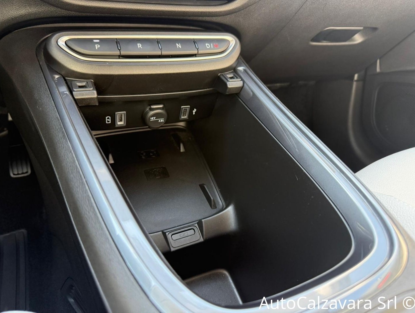 Fiat 600 Hybrid 100 CV DCT MHEV La Prima / NERO CINEMA / GY485CV