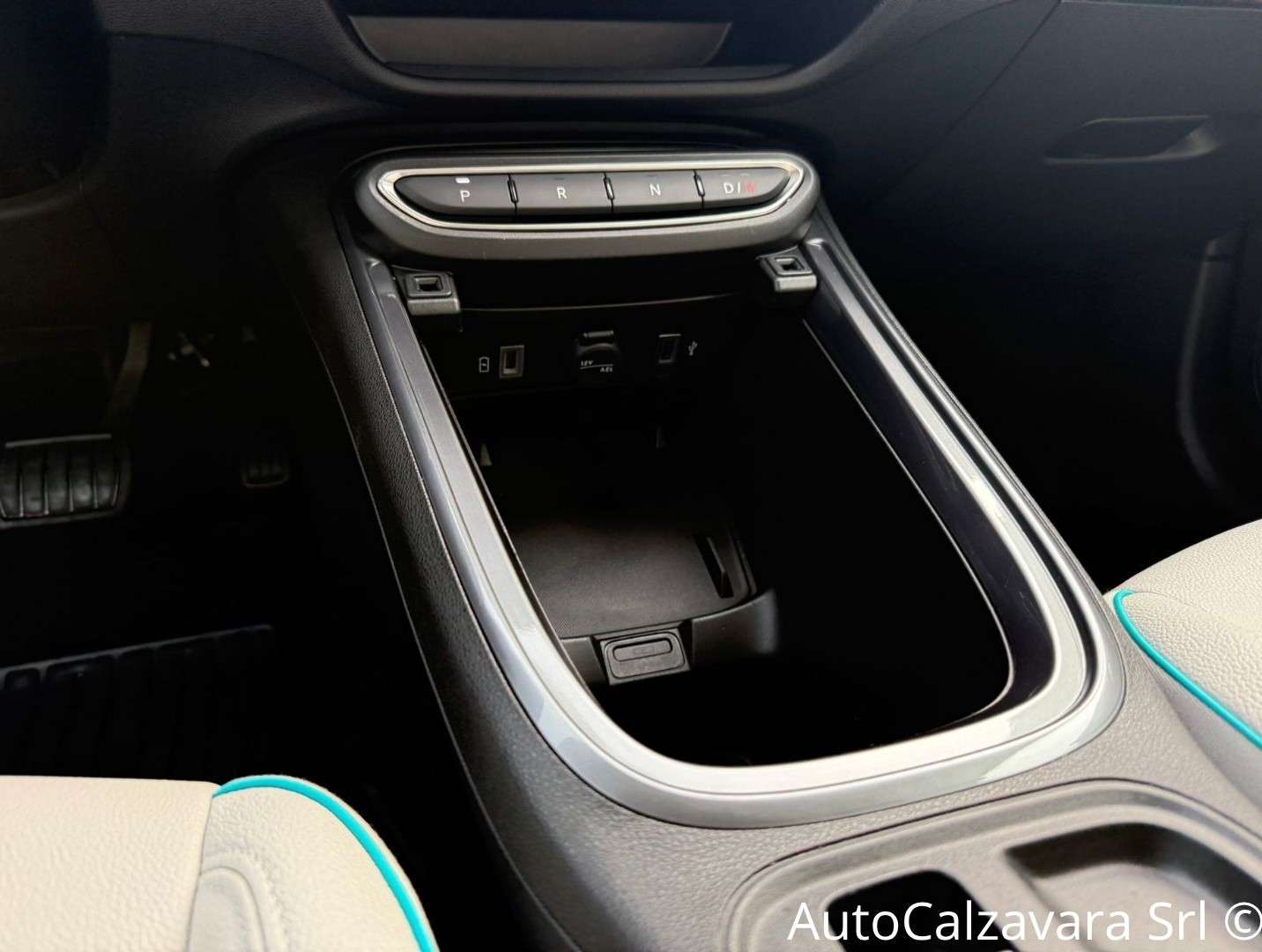 Fiat 600 Hybrid 100 CV DCT MHEV La Prima / AZZURRO ACQUA / GY632CV