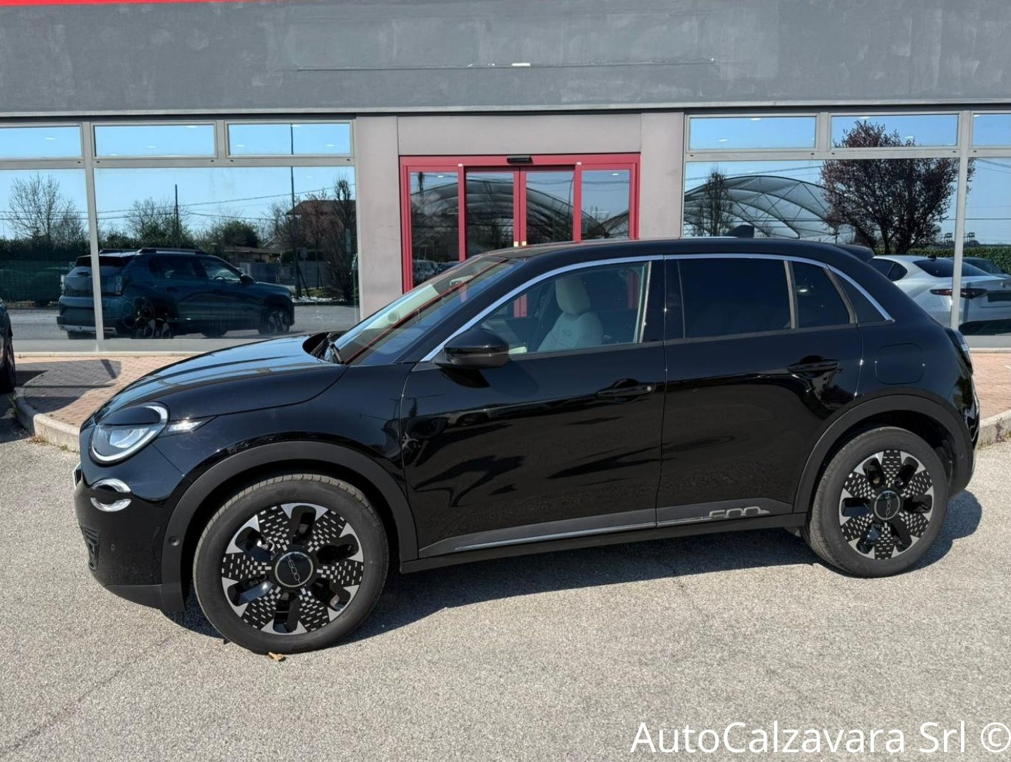 Fiat 600 Hybrid 100 CV DCT MHEV La Prima / NERO CINEMA / GY485CV