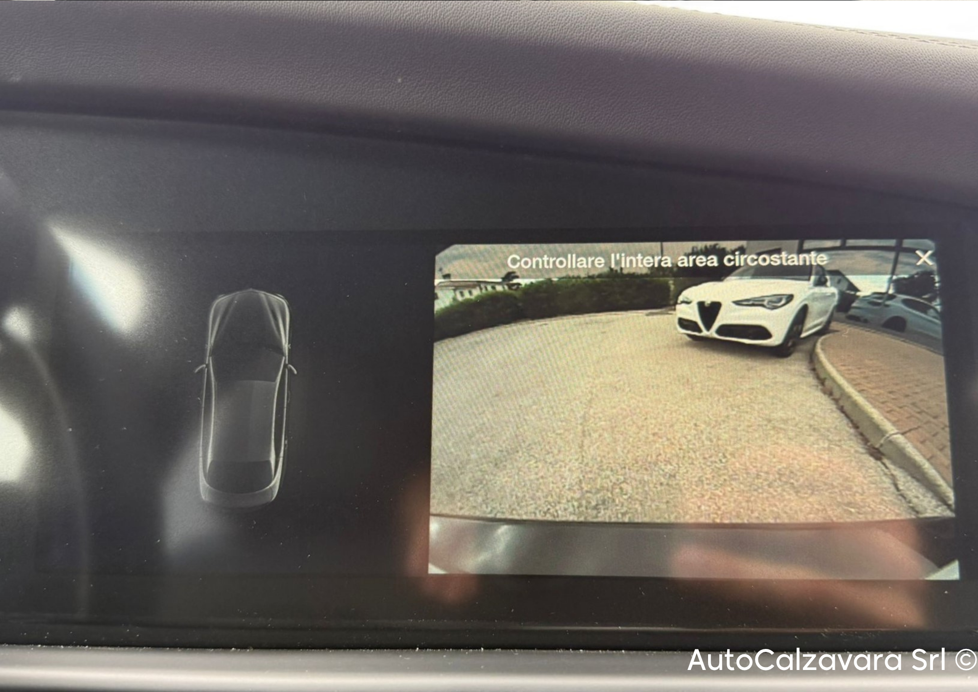 Alfa Romeo Giulia 2.9 V6 Bi-Turbo AT8 Quadrifoglio / NERO VULCANO / R7691018