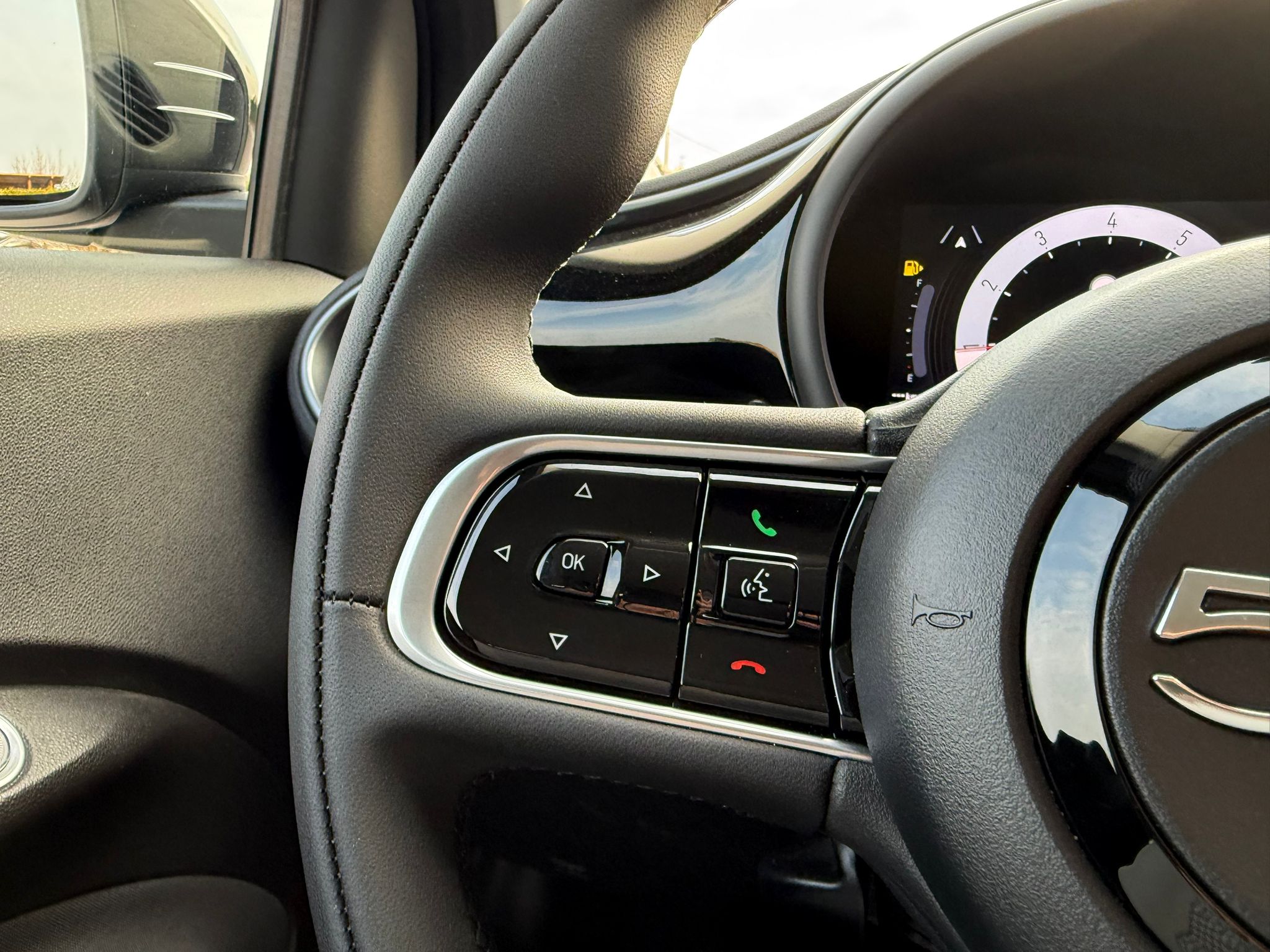 Fiat 500 Berlina Hybrid Torino / NERO ONYX / TX262578