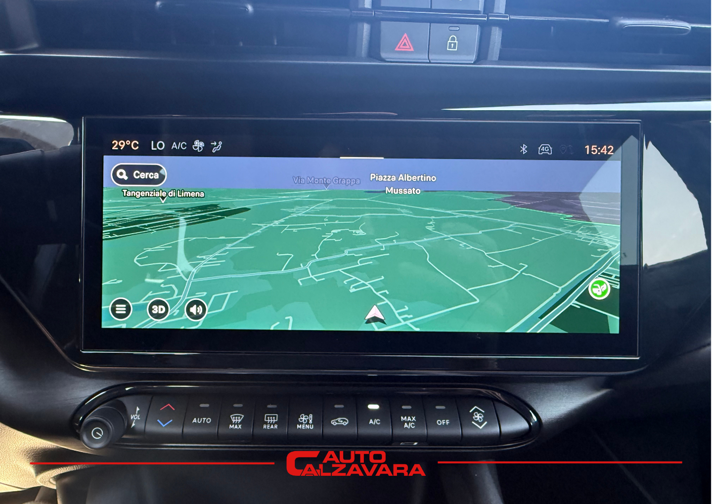 Alfa Romeo Junior 1.2 145 CV Hybrid eDCT6 Speciale / MARFIL SCALA AVORIO / RJA33524