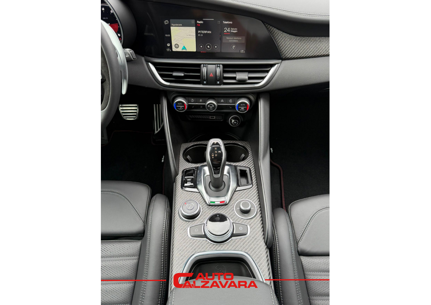 Alfa Romeo Giulia 2.9 V6 Bi-Turbo AT8 Quadrifoglio / NERO VULCANO / R7691018