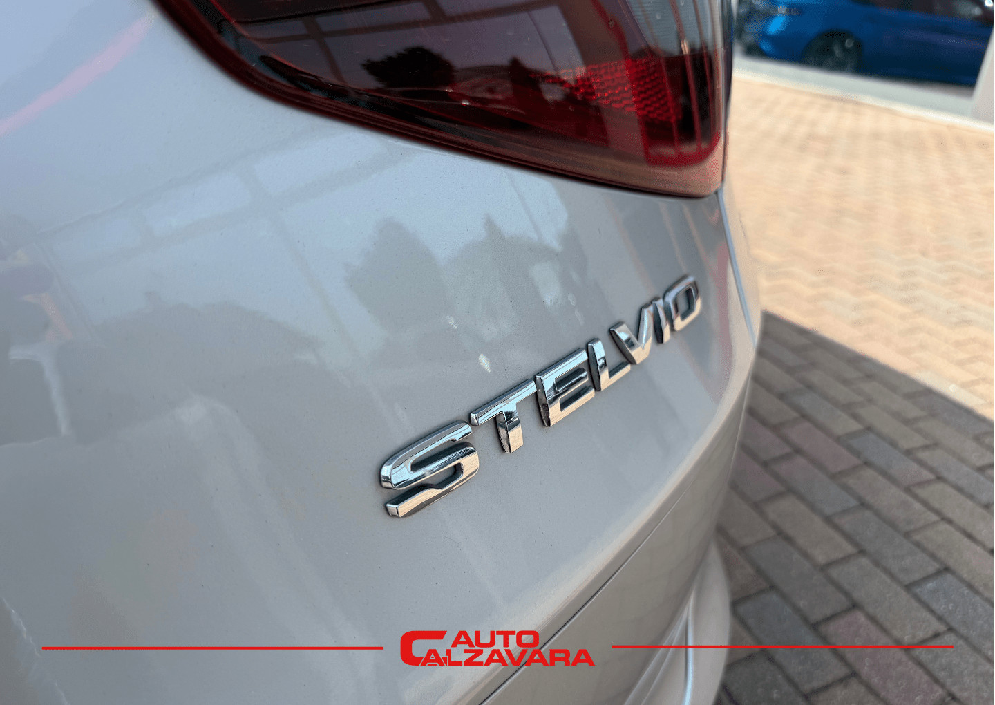 Alfa Romeo Stelvio 2.2 Turbodiesel 160 CV AT8 RWD Business / GRIGIO SILVERSTONE / GD514NN