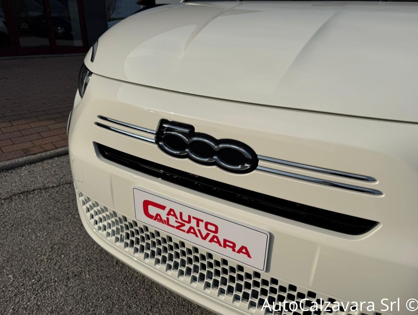 Fiat 500 Berlina Hybrid Torino / BIANCO GELATO / TX262635