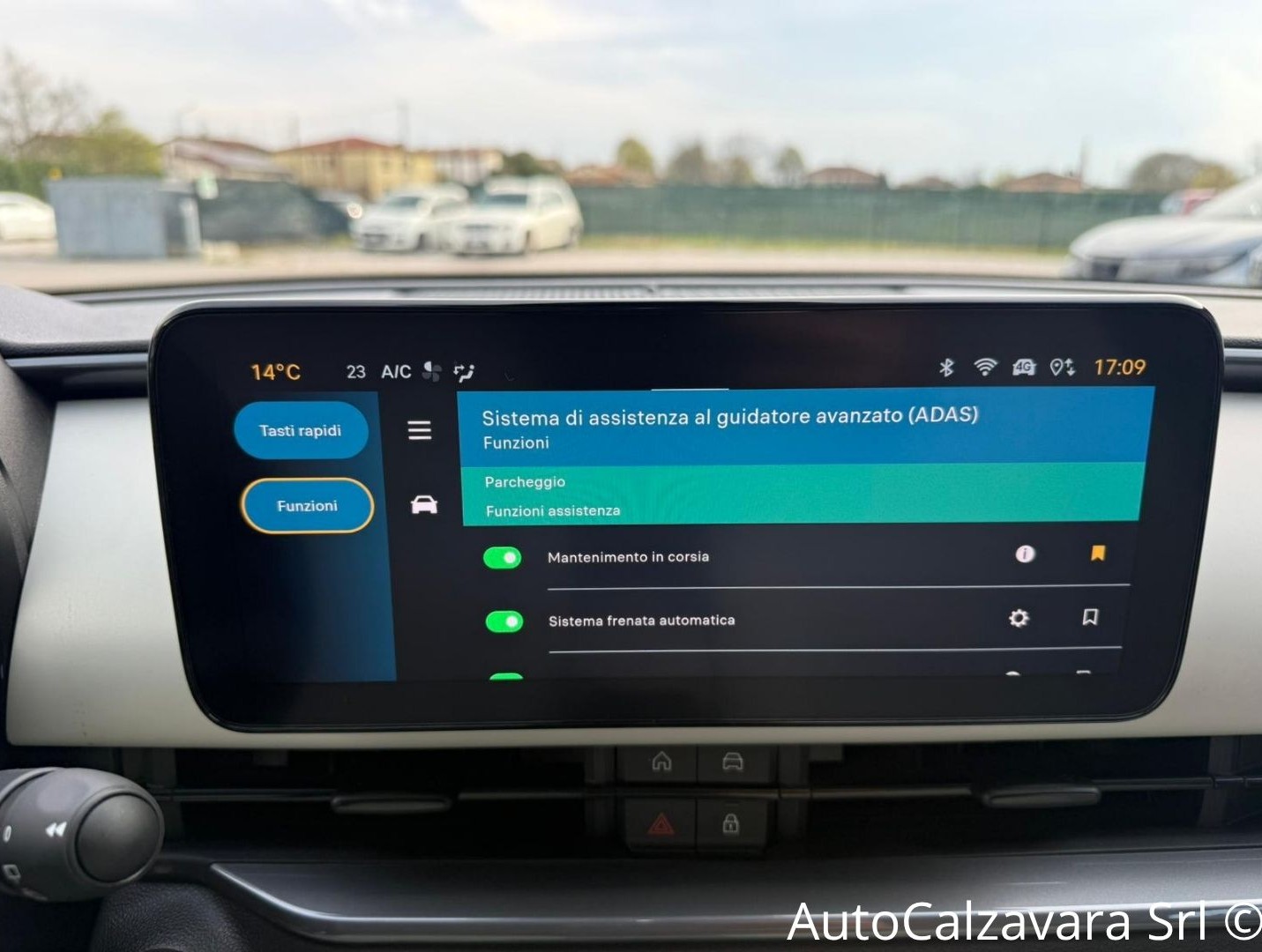 Fiat 600 Hybrid 100 CV DCT MHEV La Prima / CREMA CAPUCCINO / GY469CV