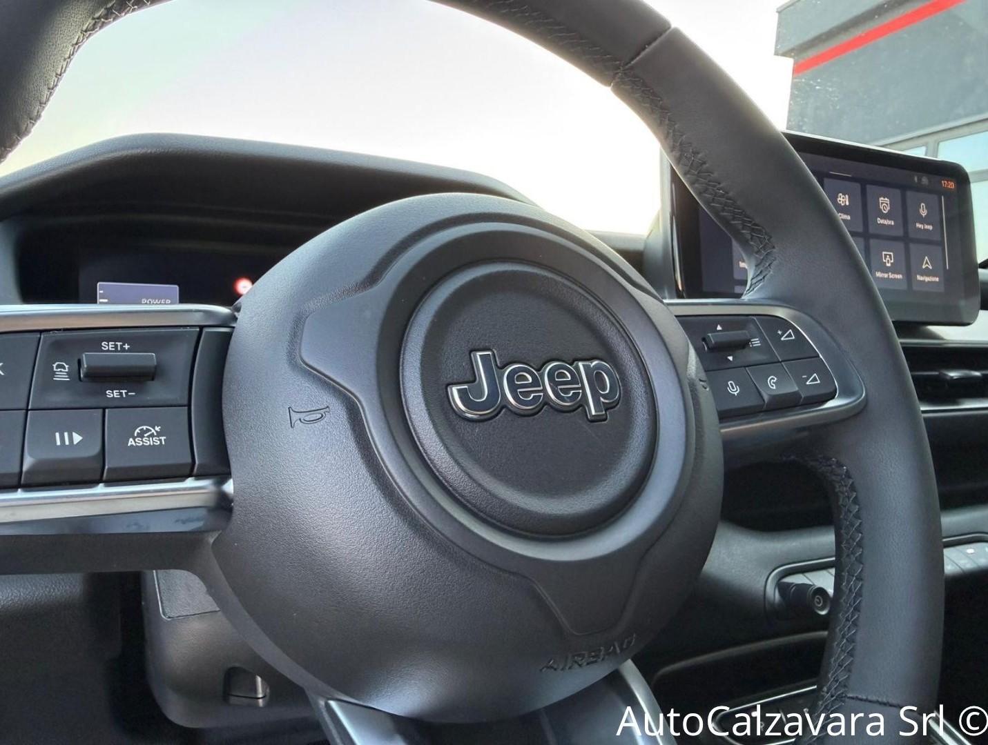 Jeep Avenger 1.2 Turbo 110 CV MHEV Altitude / NERO VULCANO / HC571KM