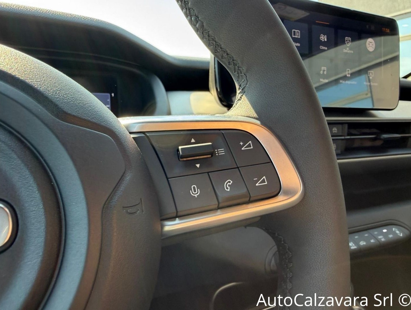 Jeep Avenger 1.2 Turbo 110 CV MHEV Altitude / GRIGIO STORM / HC950PY