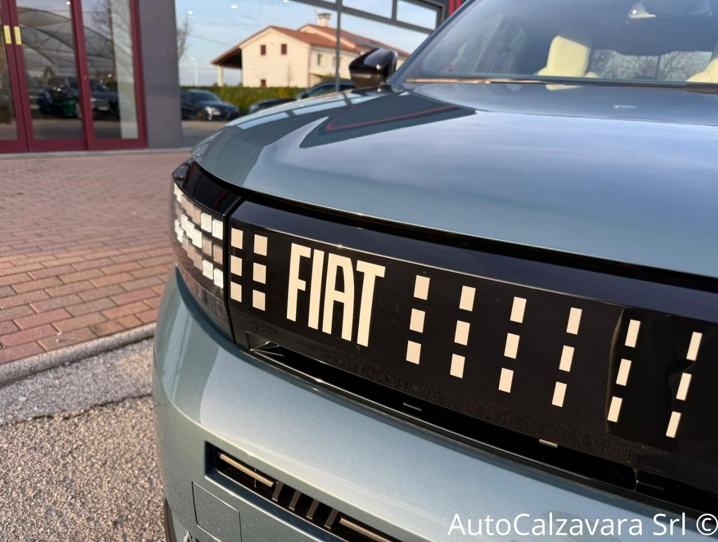 Fiat Grande Panda 1.2 Hybrid 100 CV S&S La Prima / BLU LAGO / SZA18451