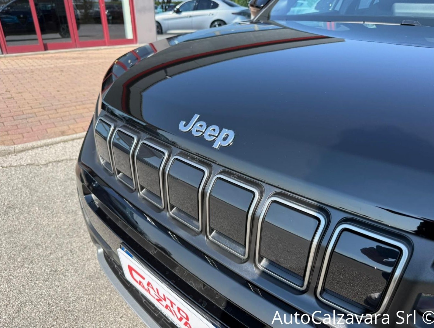 Jeep Avenger 1.2 Turbo 110 CV MHEV Altitude / NERO VULCANO / HC571KM