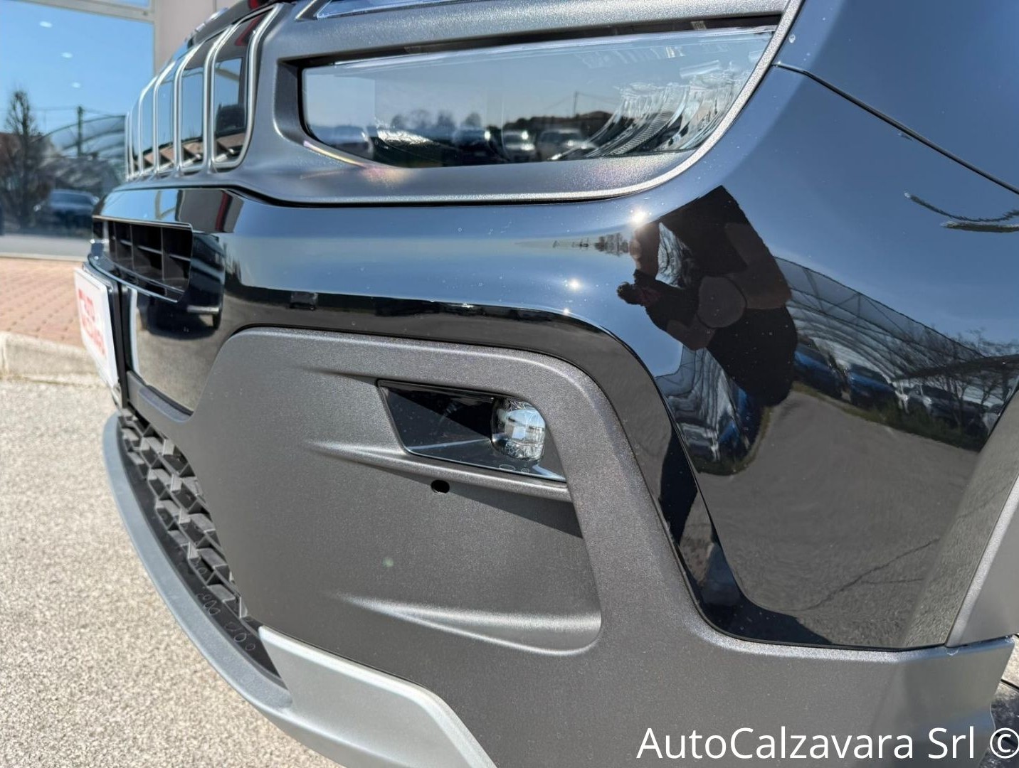 Jeep Avenger 1.2 Turbo 110 CV MHEV Altitude / NERO VULCANO / HC571KM