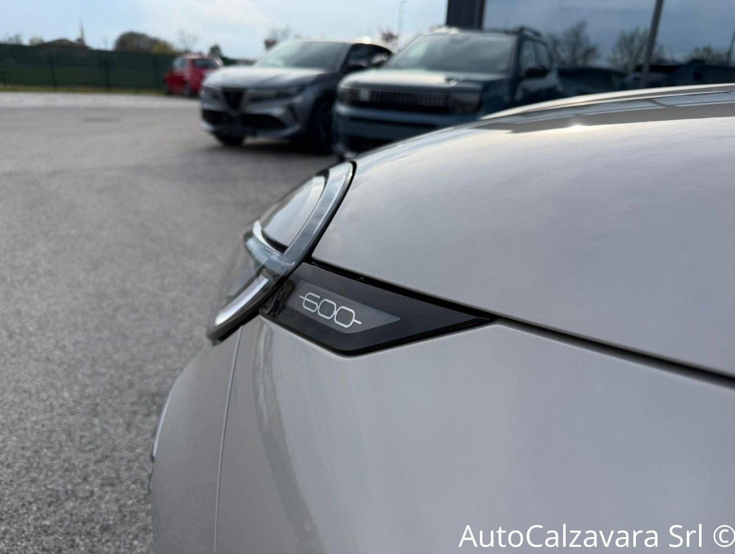 Fiat 600 Hybrid 100 CV DCT MHEV La Prima / CREMA CAPUCCINO / GY469CV