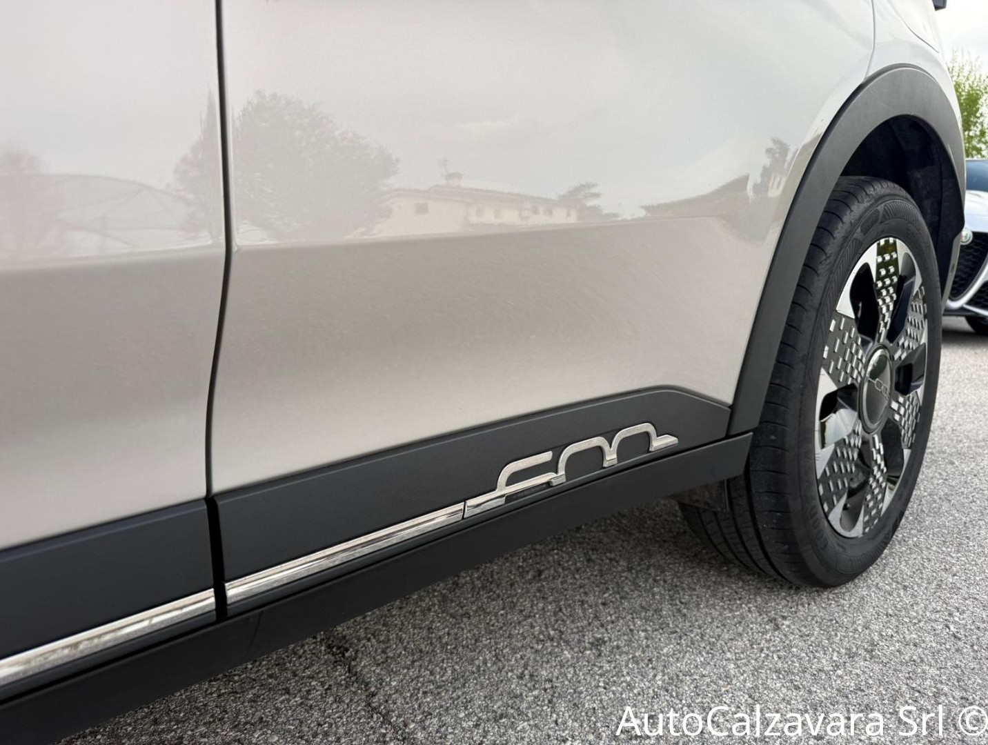 Fiat 600 Hybrid 100 CV DCT MHEV La Prima / CREMA CAPUCCINO / GY469CV