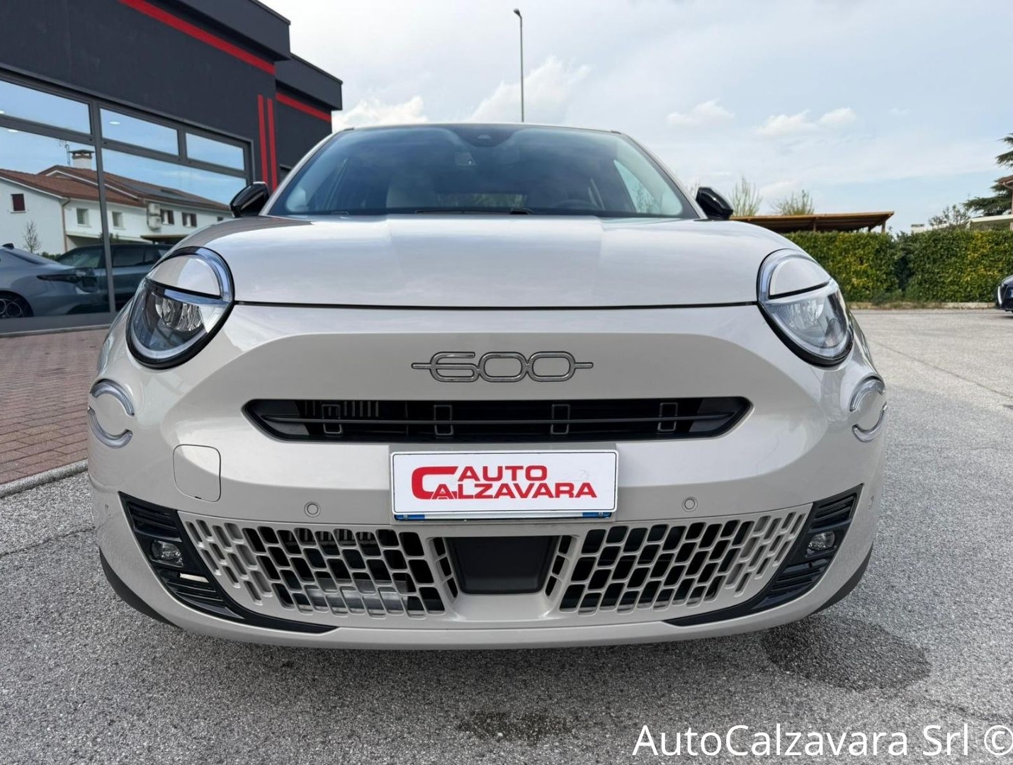 Fiat 600 Hybrid 100 CV DCT MHEV La Prima / CREMA CAPUCCINO / GY469CV